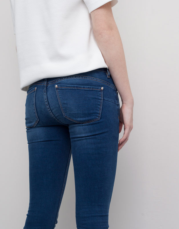 BASIC PUSH-UP SKINNY JEANS - JEANS - WOMAN - PULL&BEAR Romania