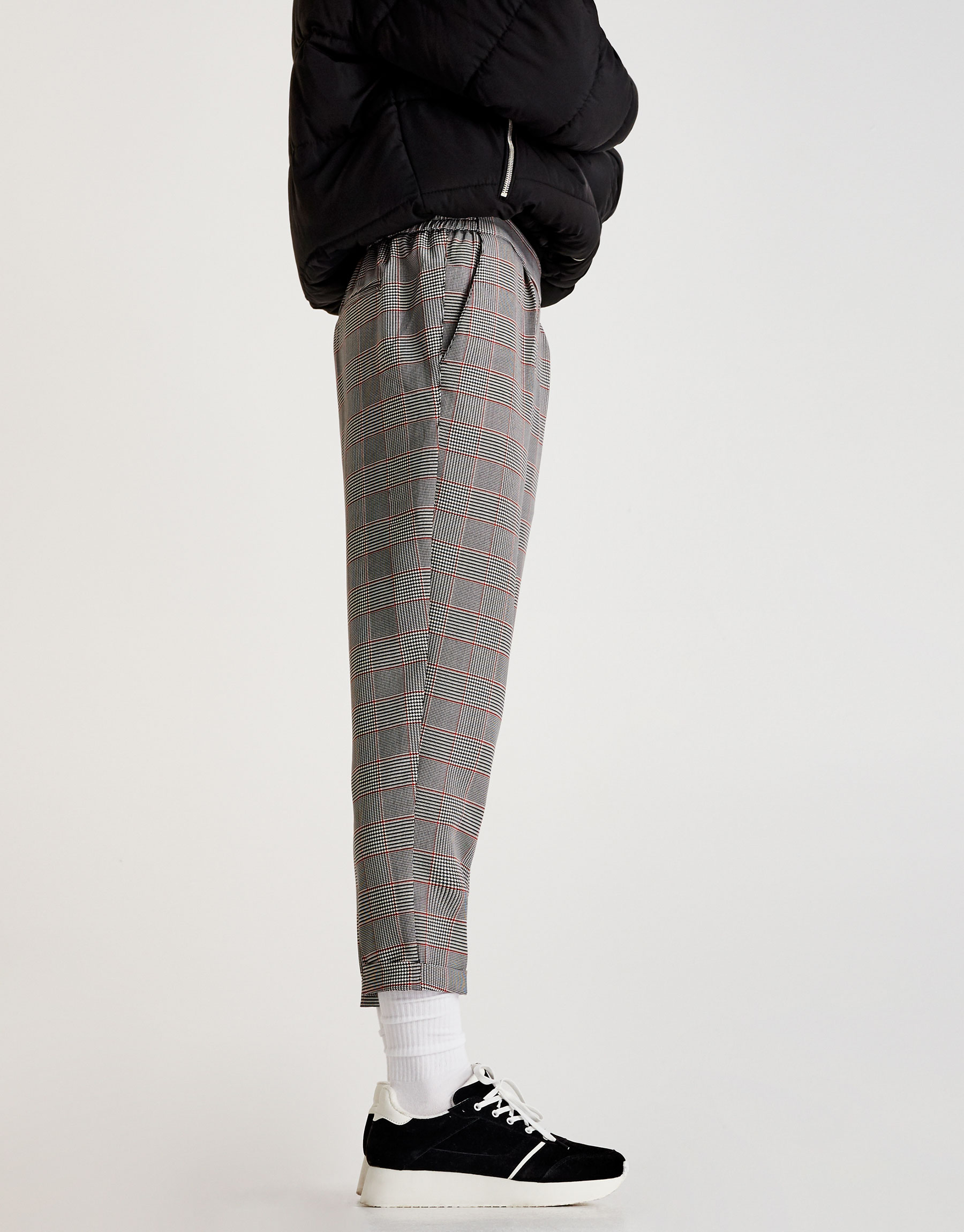 pull and bear tailored joggers