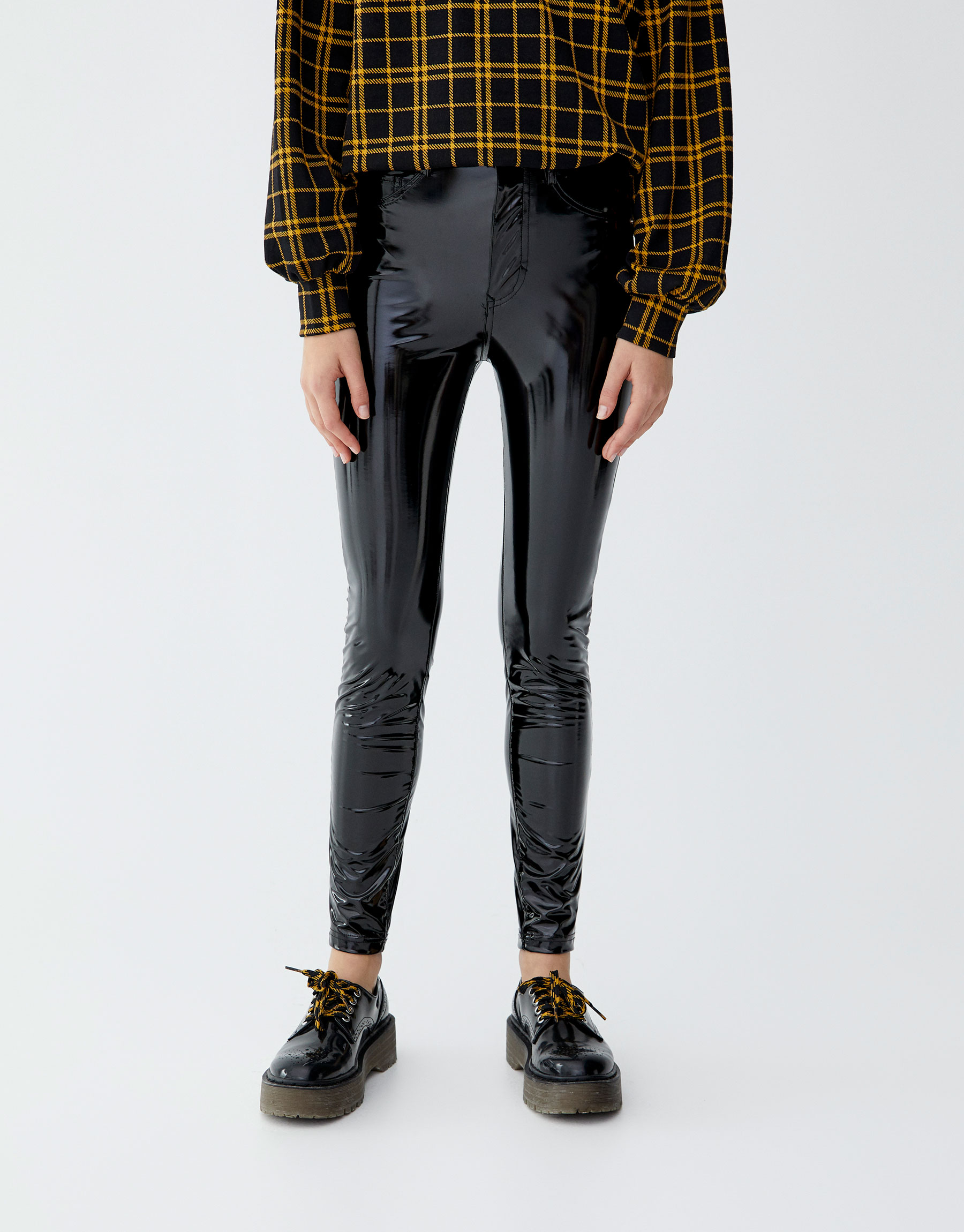 pull and bear leather trousers