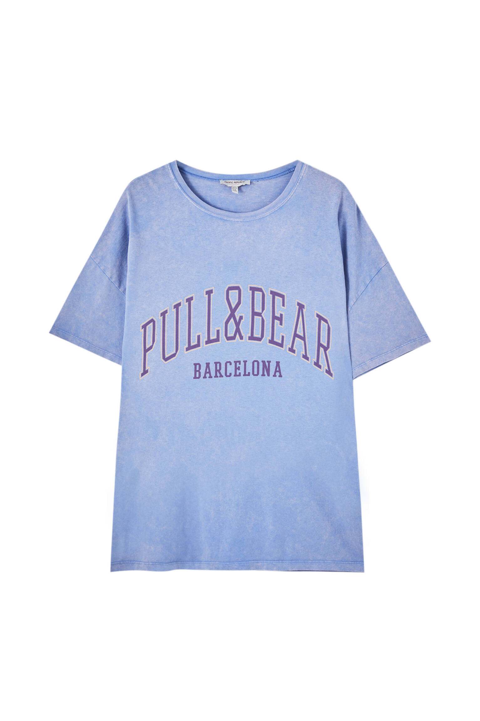 Pull&bear Femme T-shirt 100 % Coton à Col Rond Et Manches Courtes, Avec Logo Pull&bear Et Inscription Barcelona Contrastante Sur La Poitrine. Indigo DÉlavÉ S