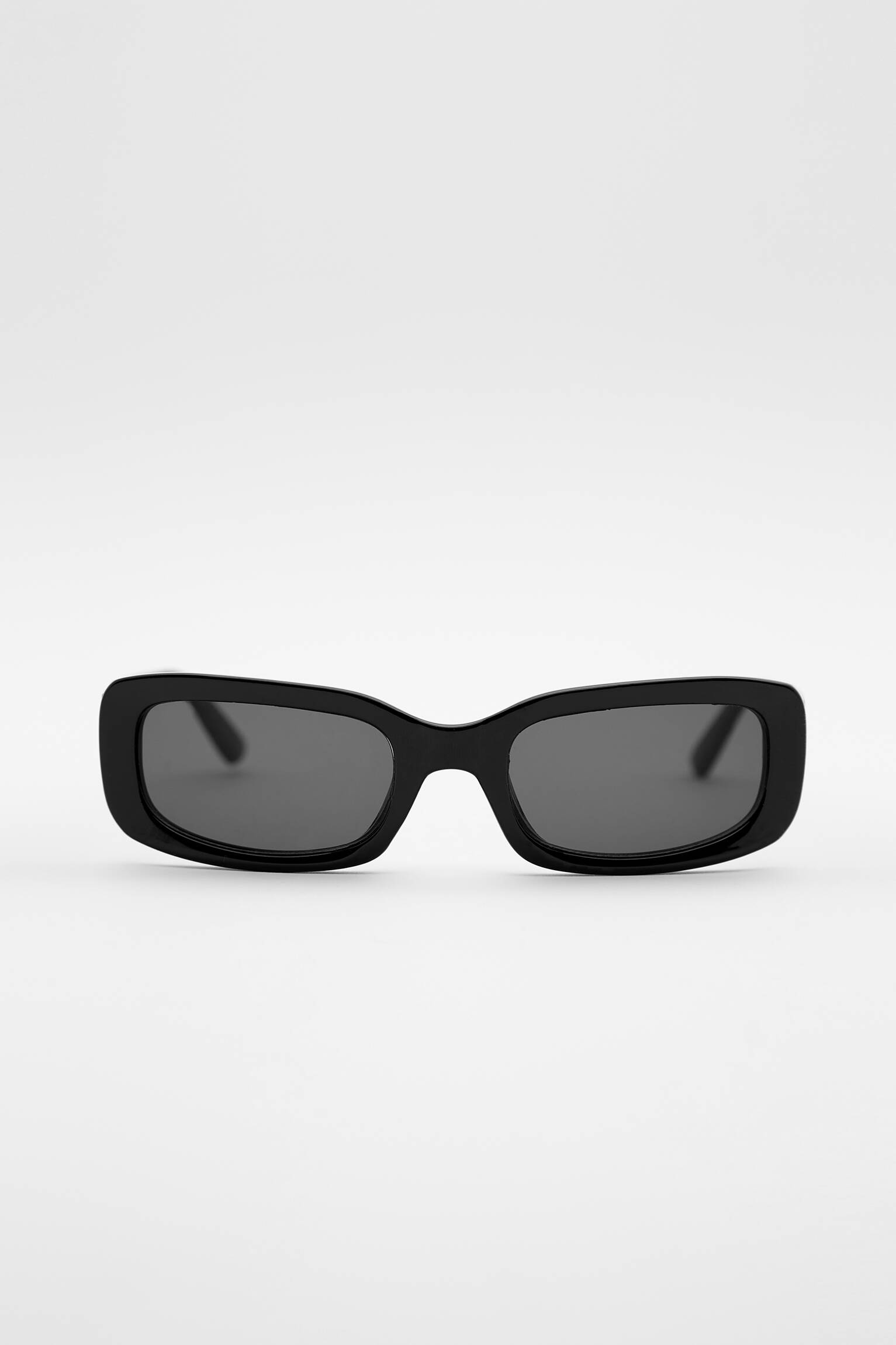 lunettes de soleil monture noire