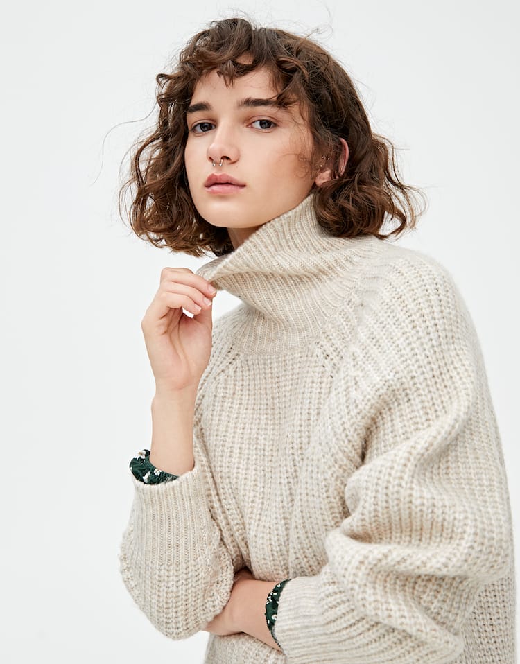 Miękki sweter z półgolfem, 0-081