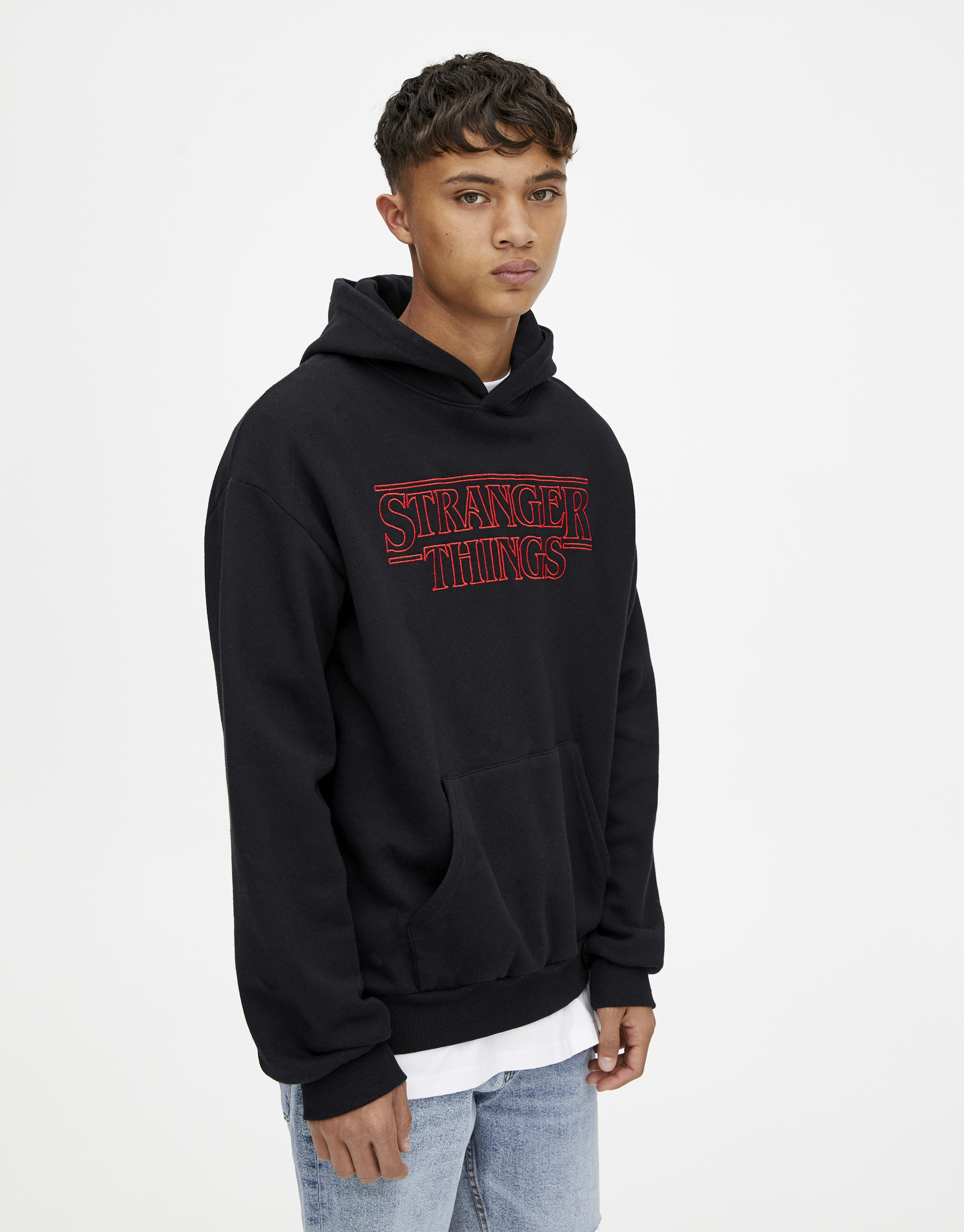 stranger things felpa pull and bear