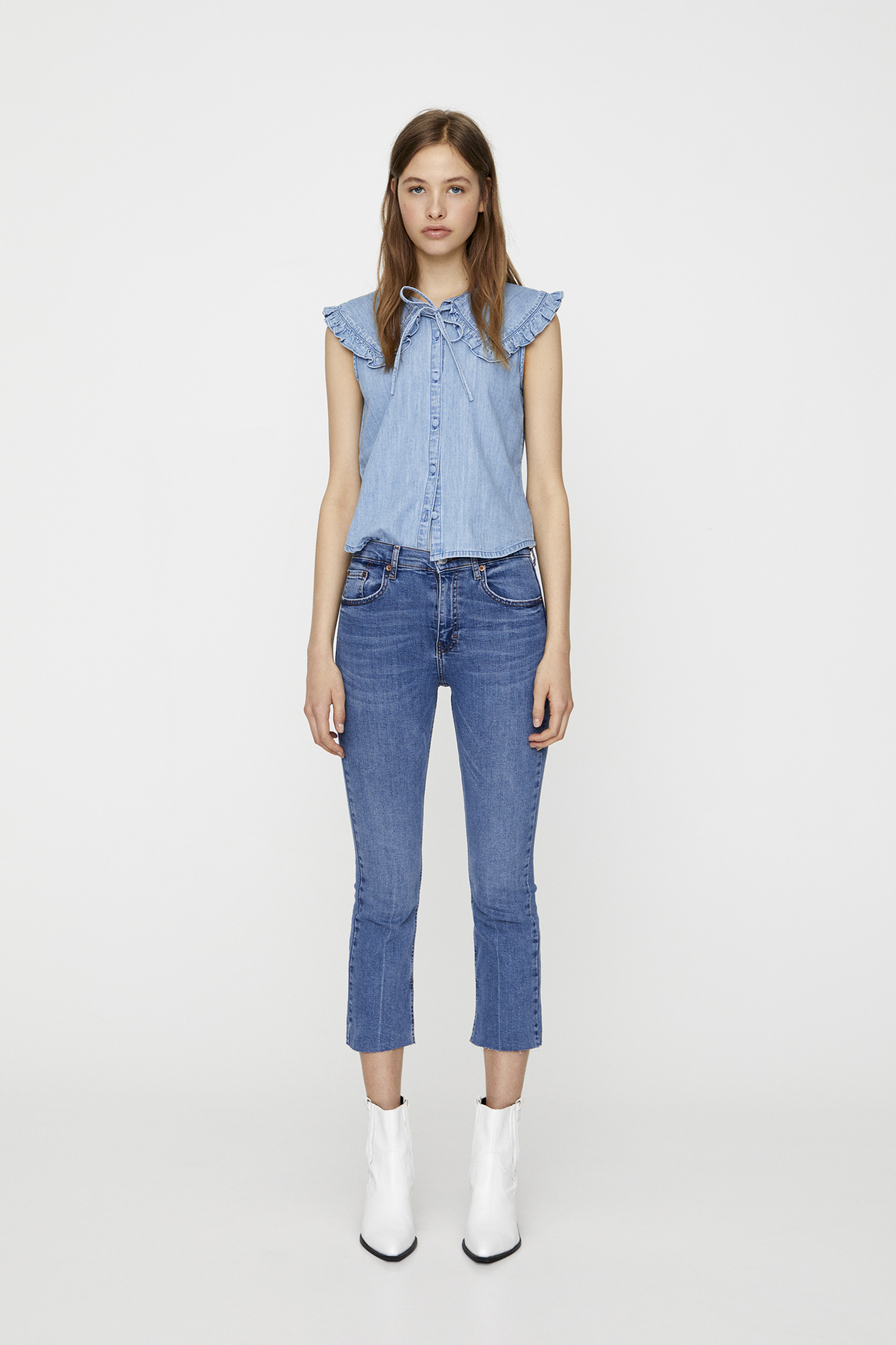 pull and bear cropped jeans