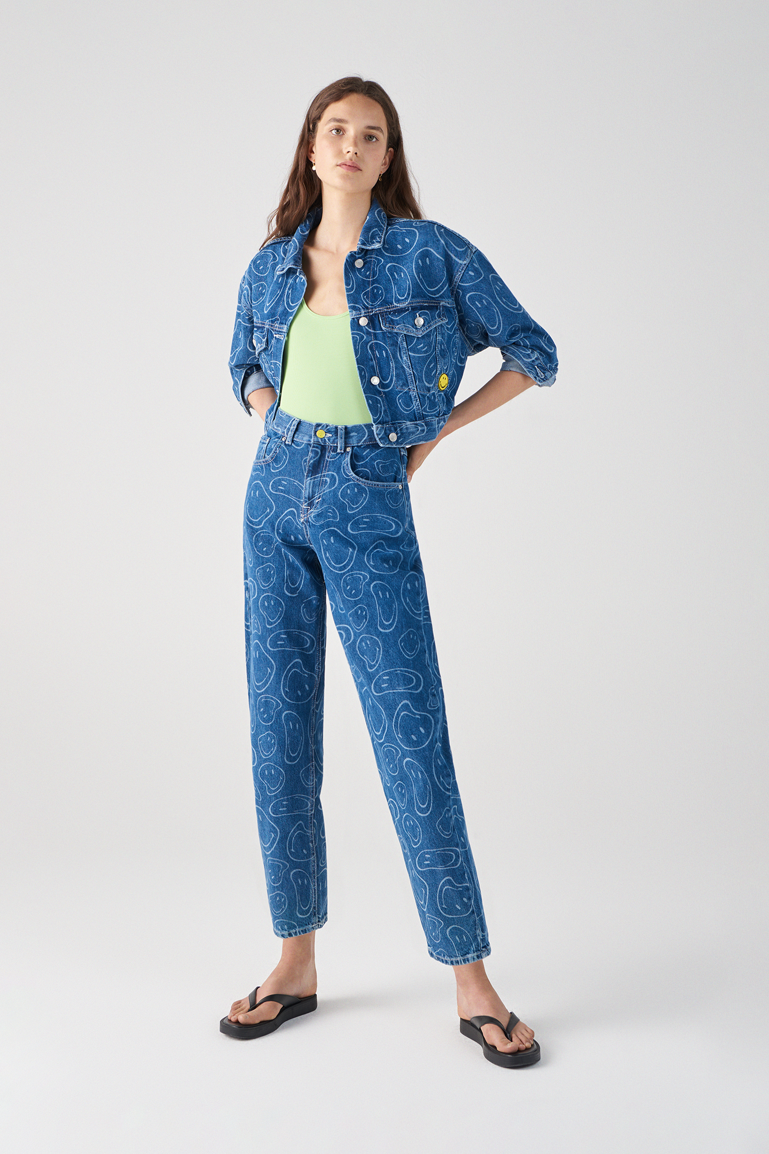Pantalon smiley pull and bear Clearance