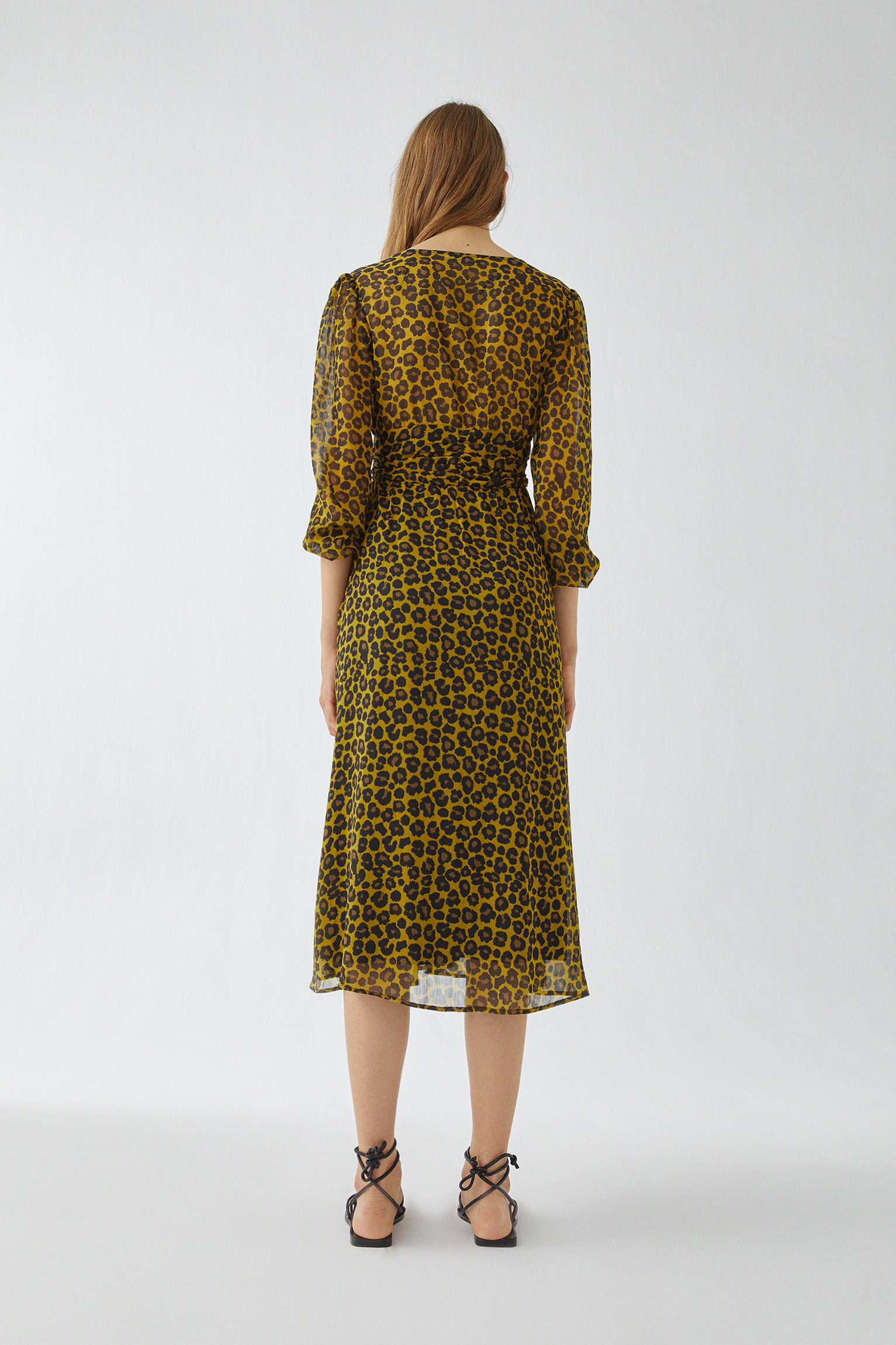 pull and bear leopard dress
