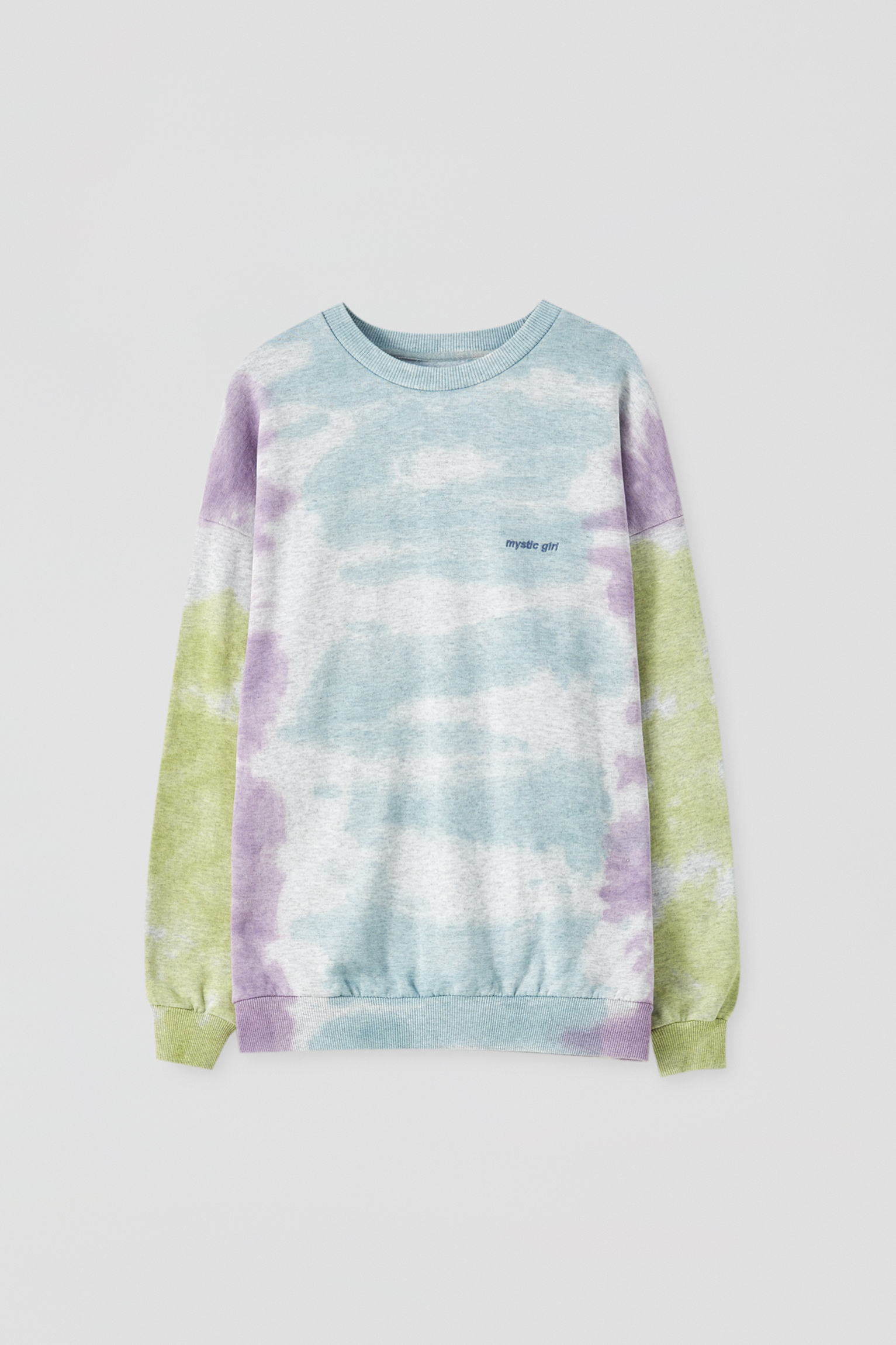 tie dye sweatshirt pull and bear