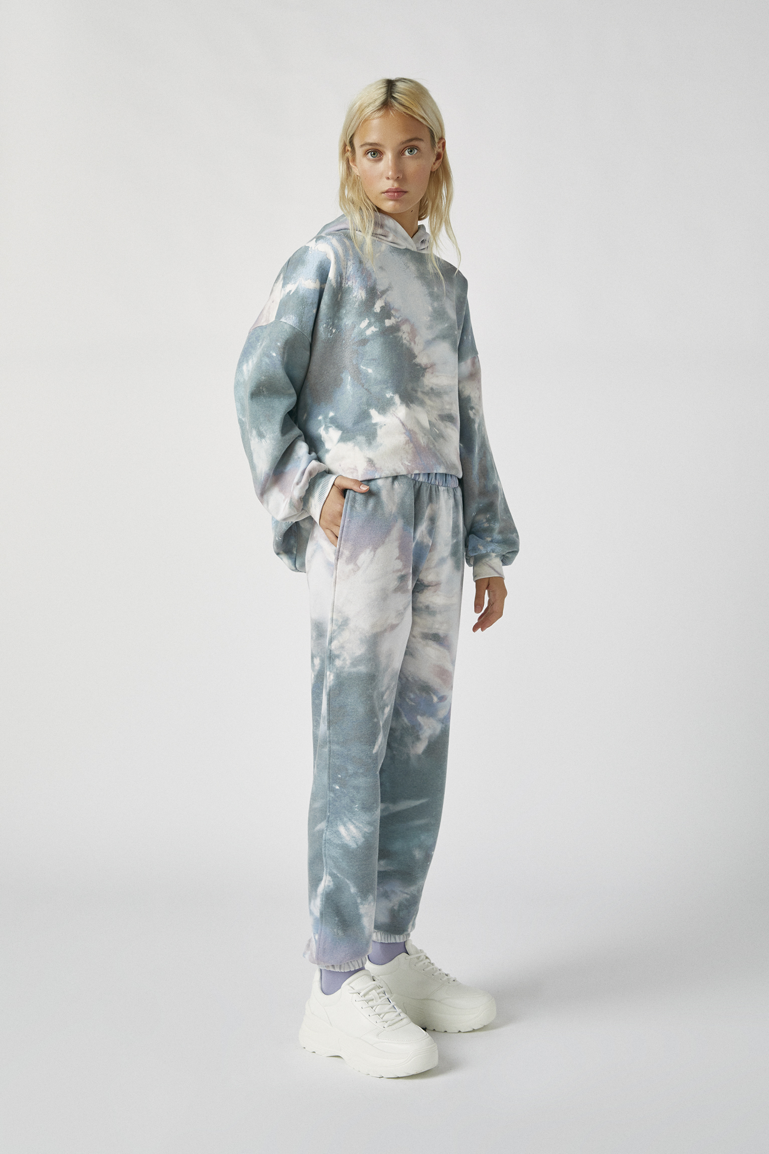 Jogging tie and dye pull and bear Clearance