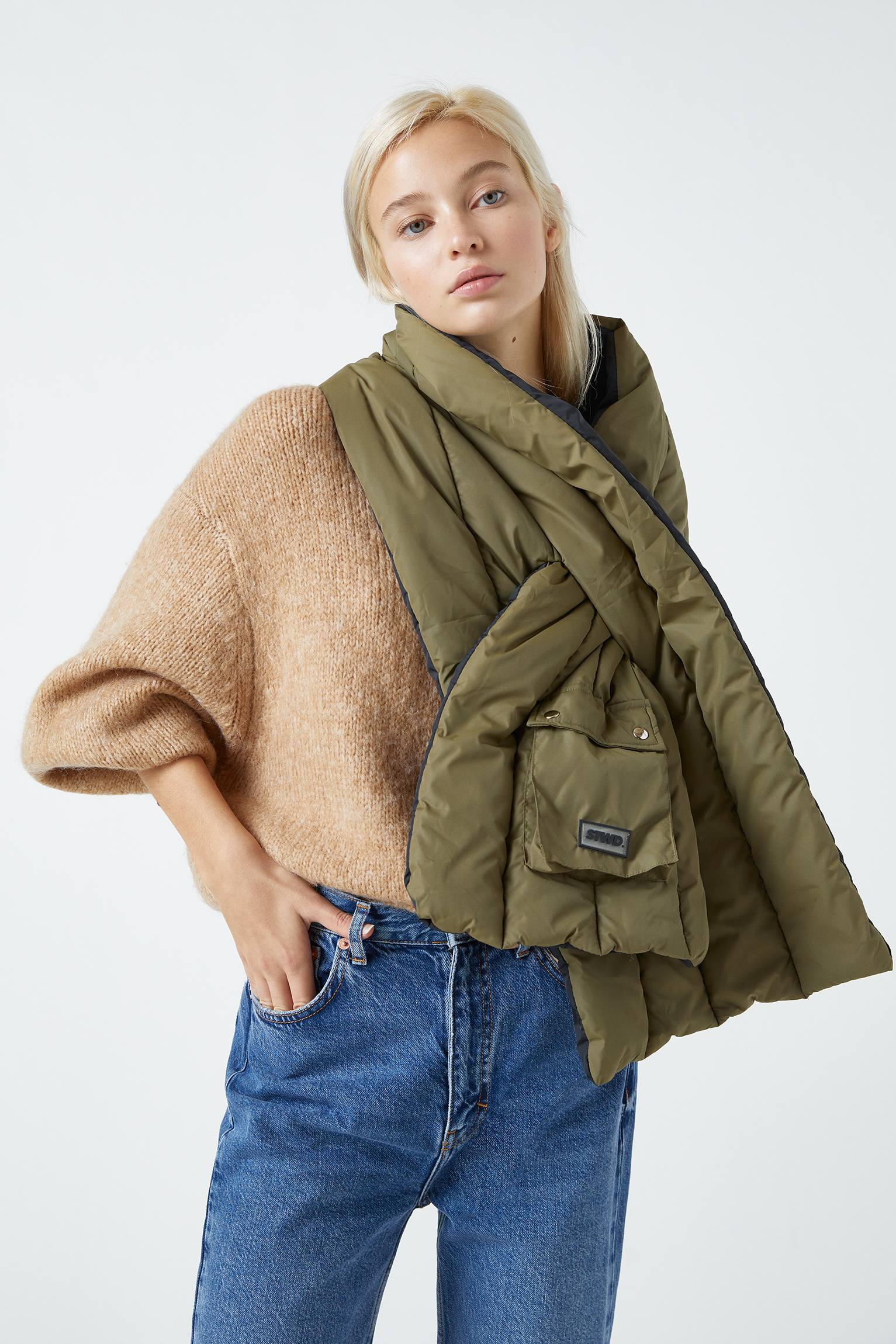 pull and bear wrap dress