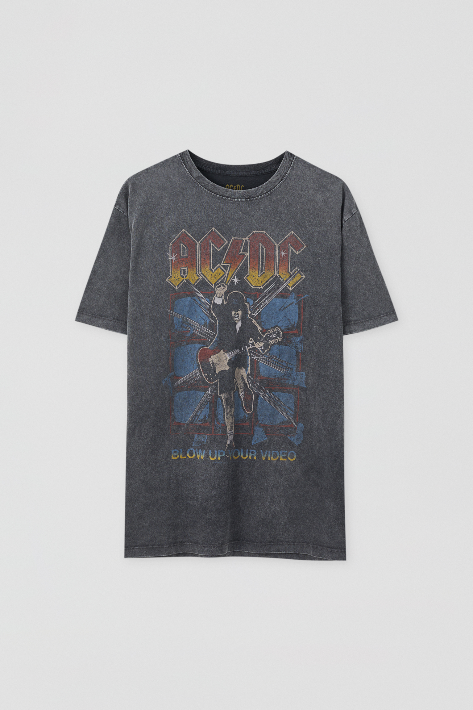 Black T Shirt With Ac Dc Illustration Pull Bear