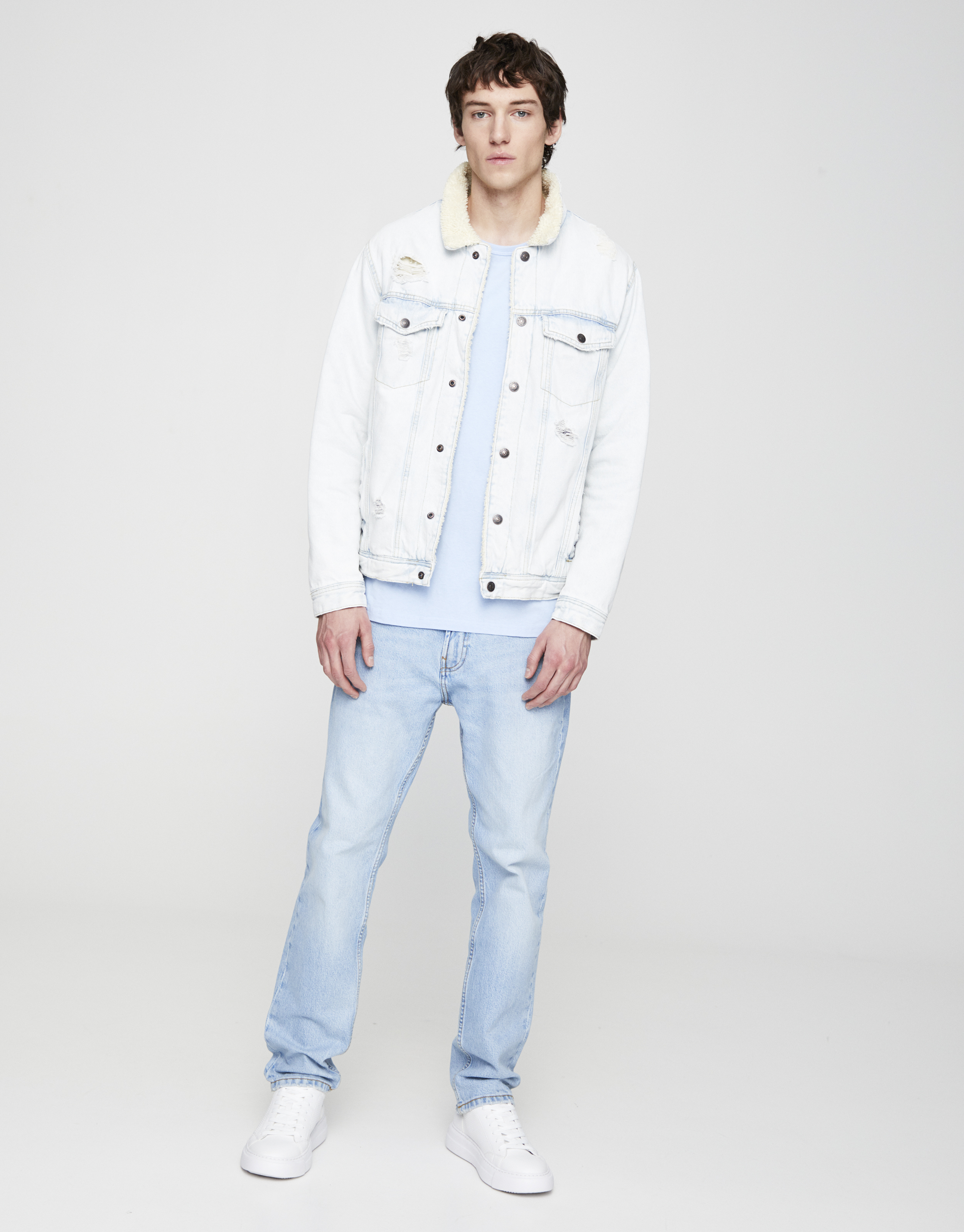 pull&bear denim jacket in light blue