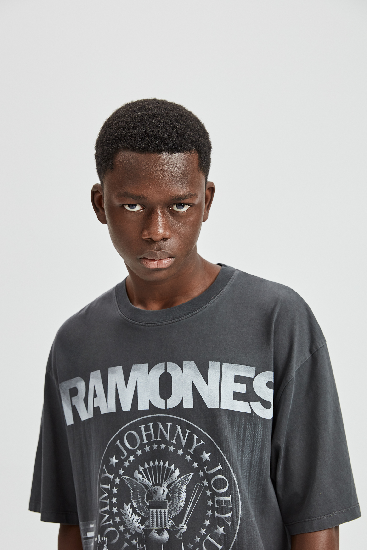 ramones t shirt pull and bear