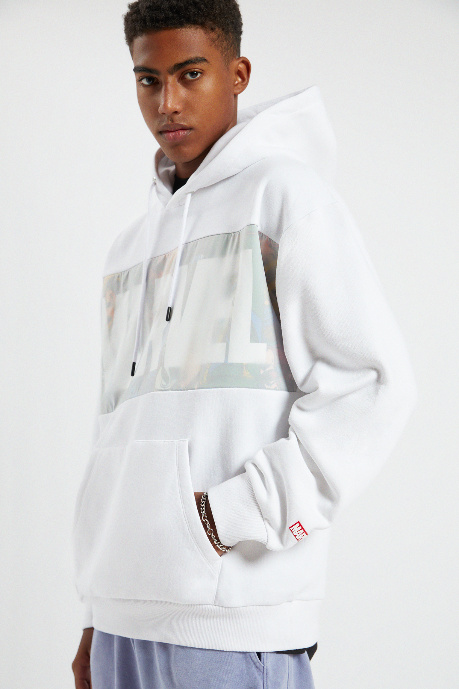 الغابة الطائرة جذر sudadera marvel pull and bear - tropicanaetrade.com