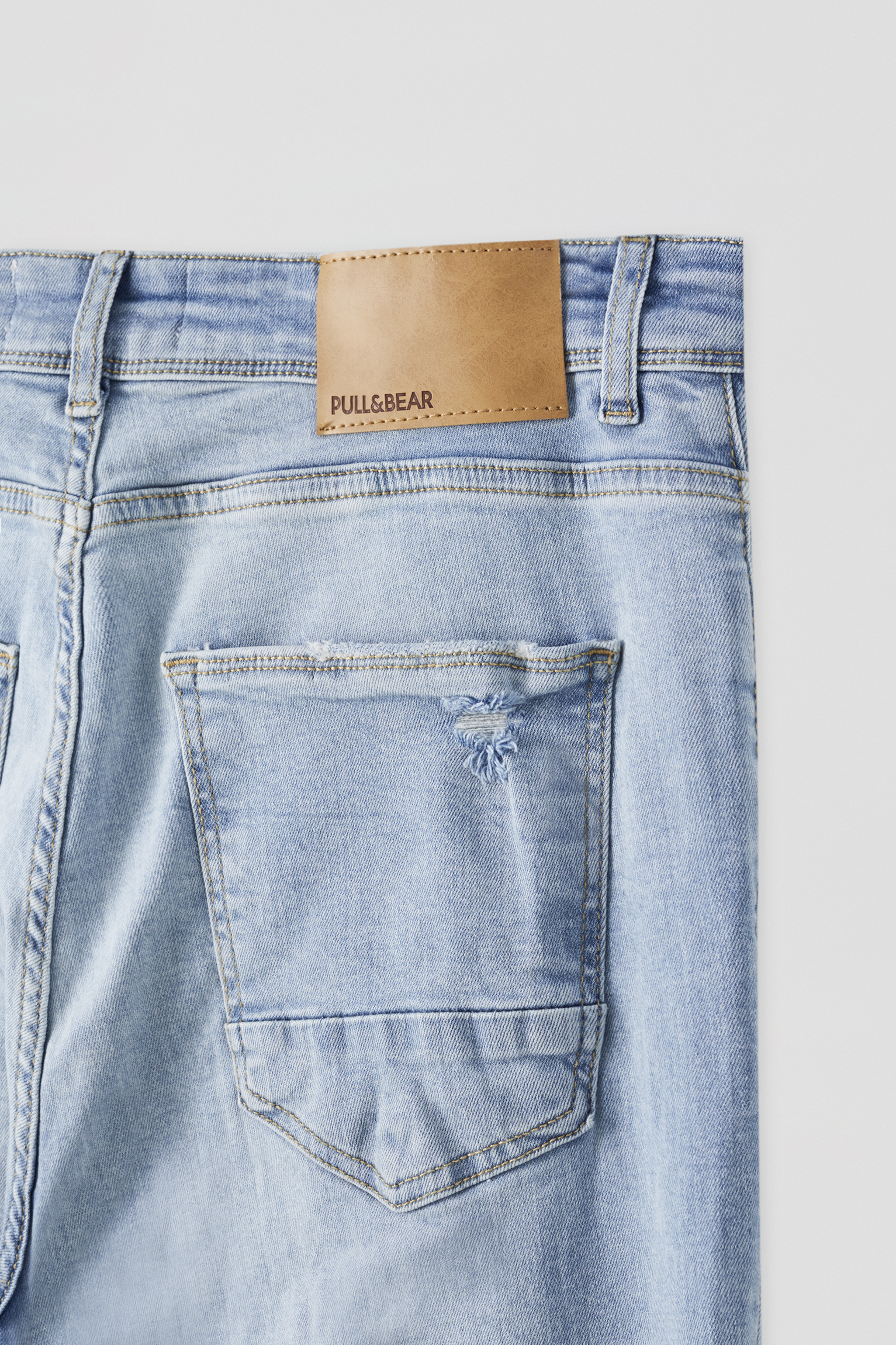 pull and bear blue jeans