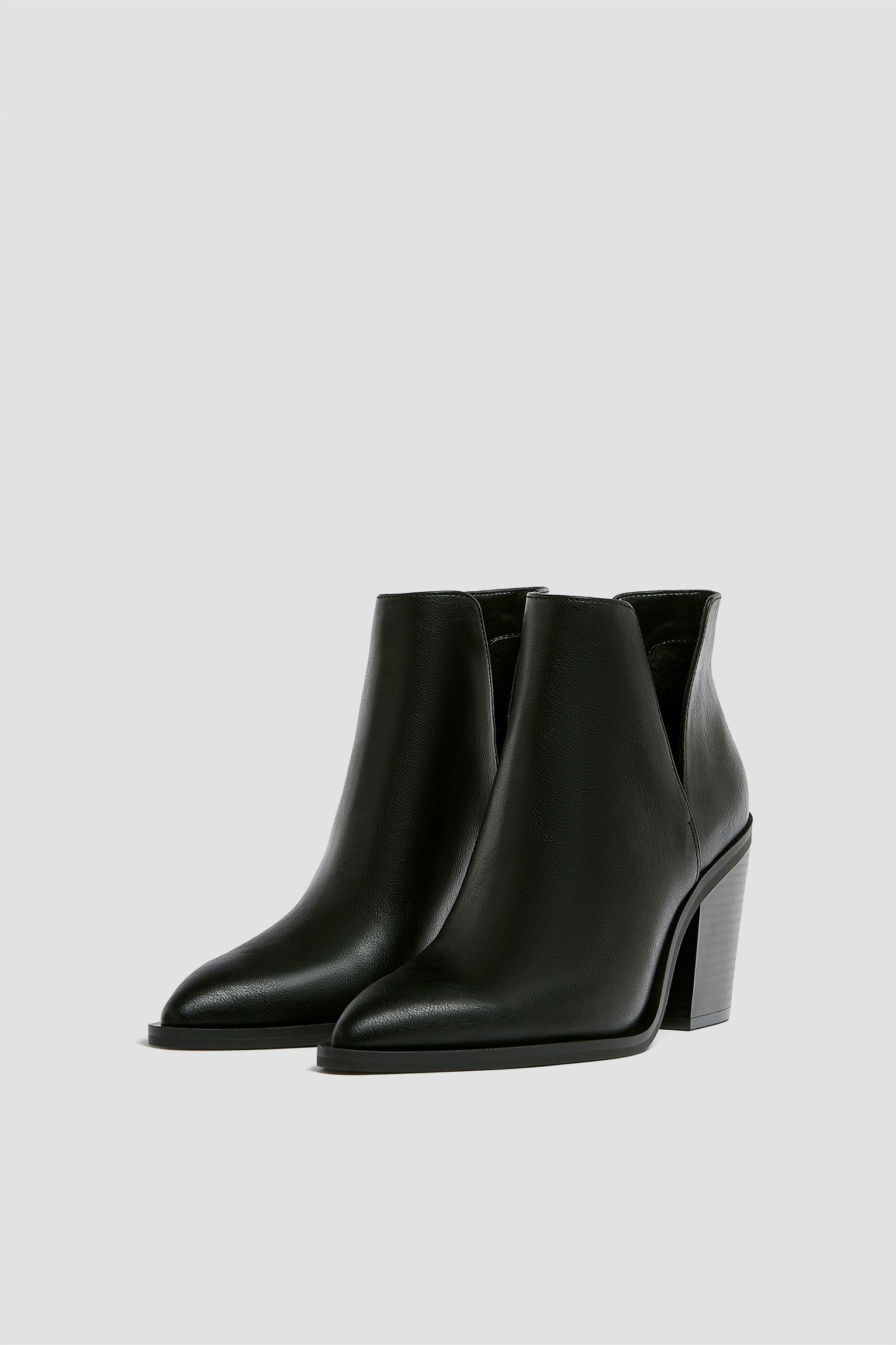 cut out chelsea boots