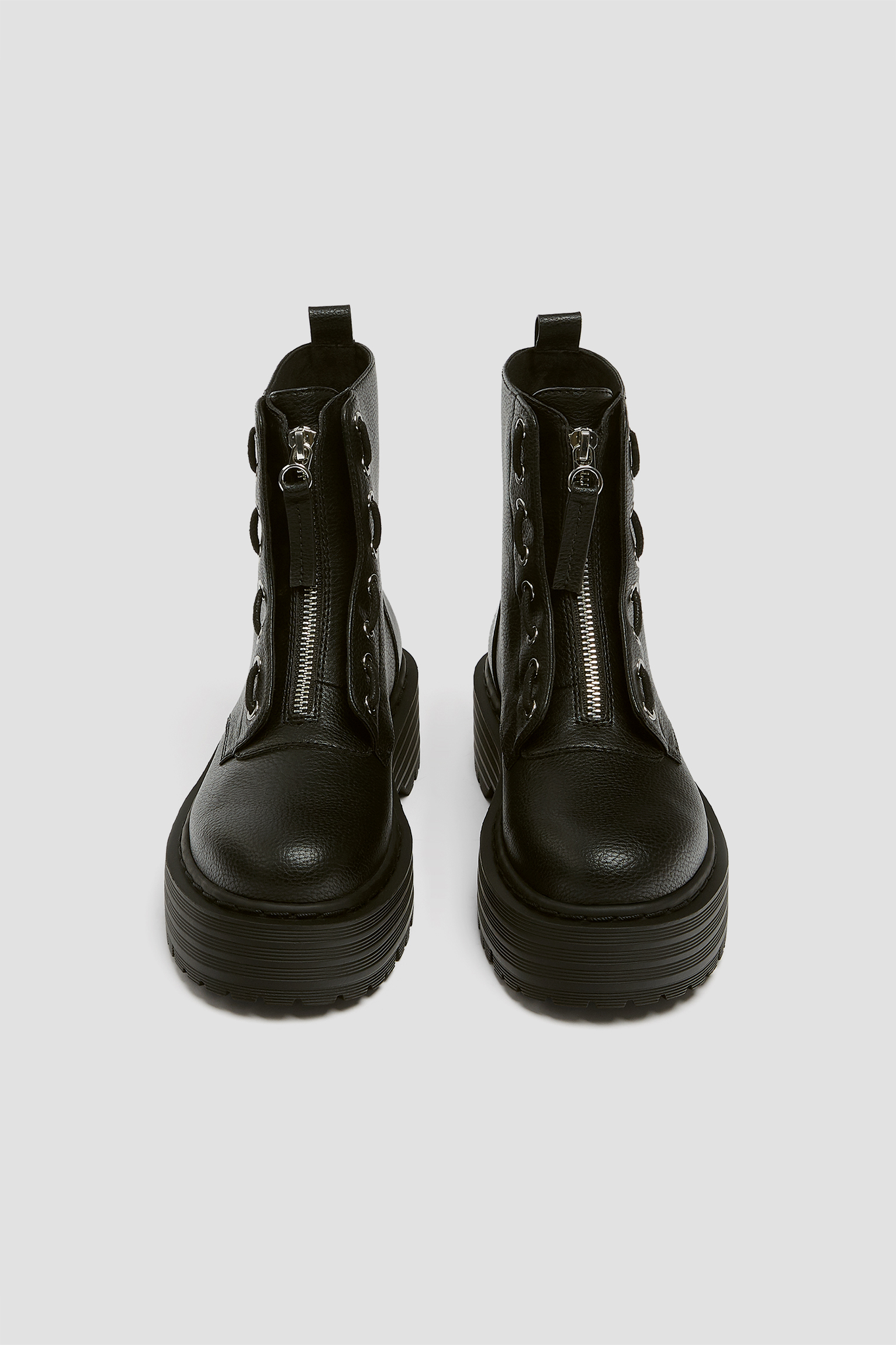pull and bear boots