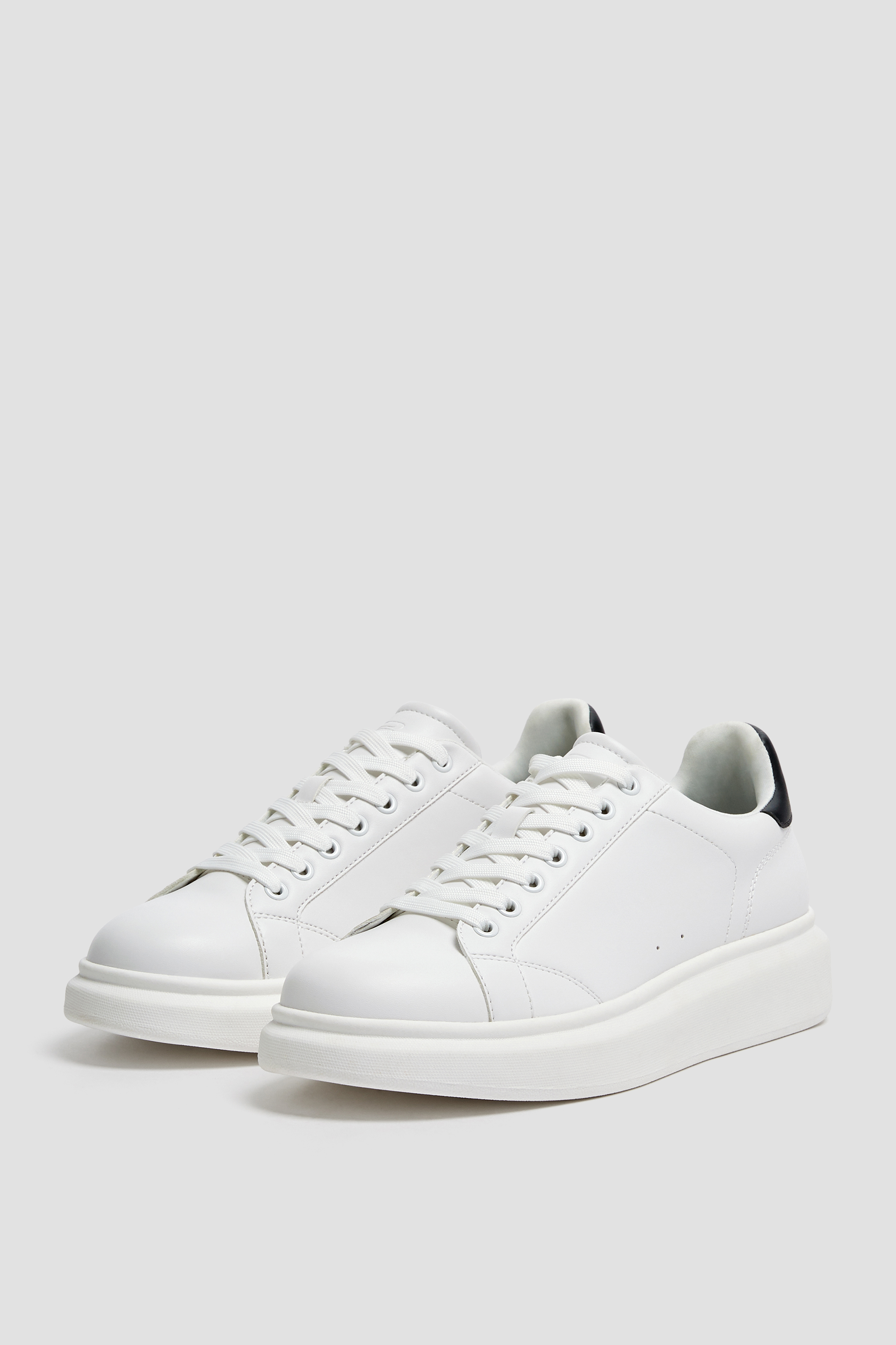trainers white