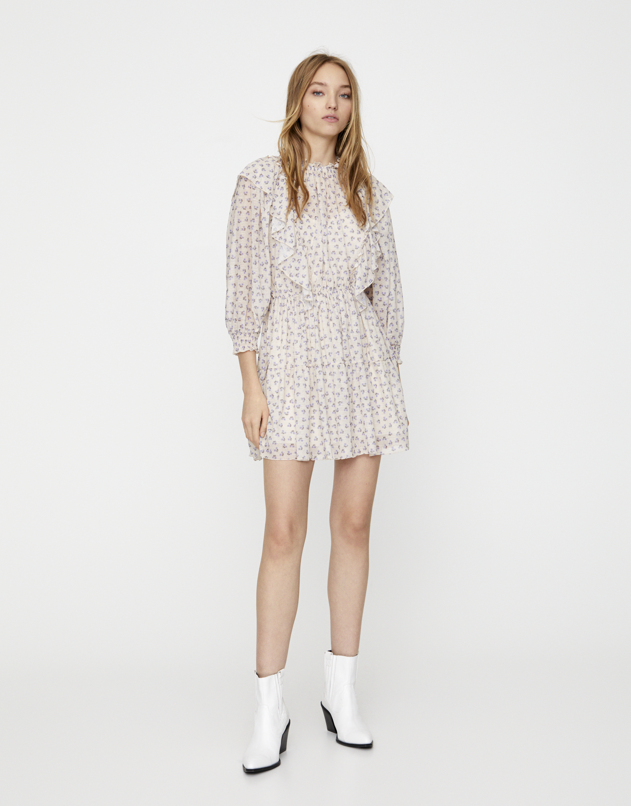 Geplooide Jurk Met Volants Pull Bear