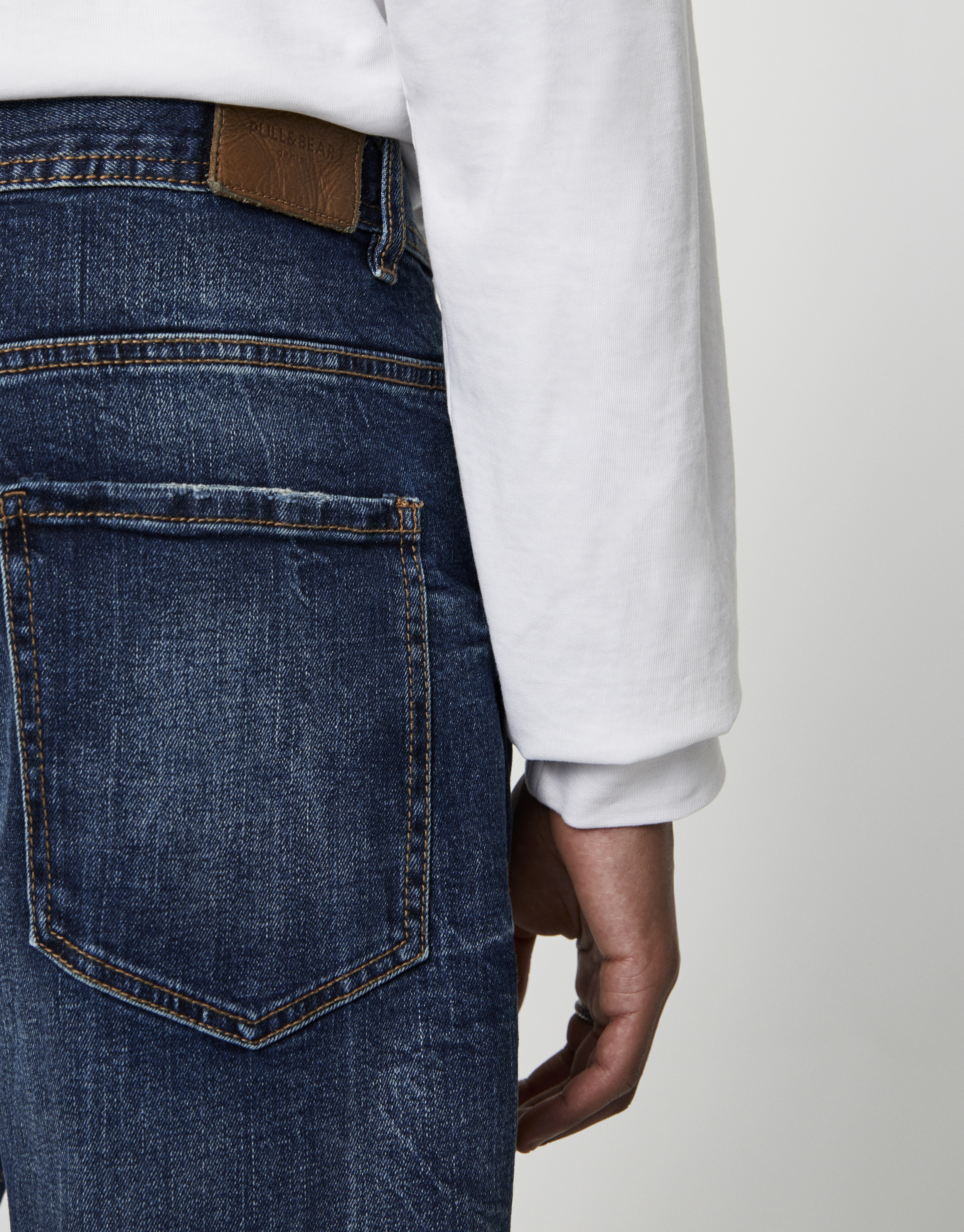 Blue relaxed fit jeans - PULL\u0026BEAR
