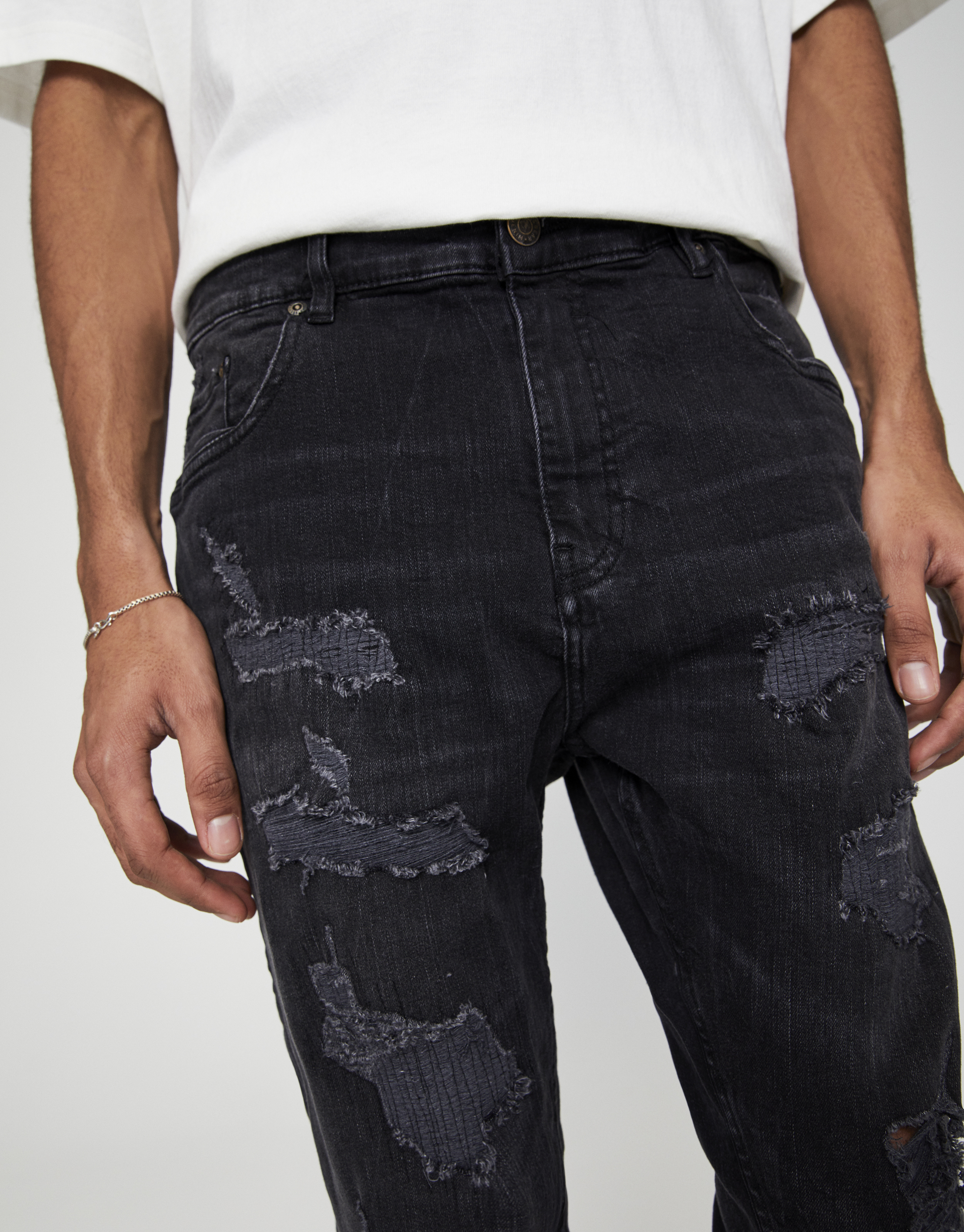 carrot fit jeans black