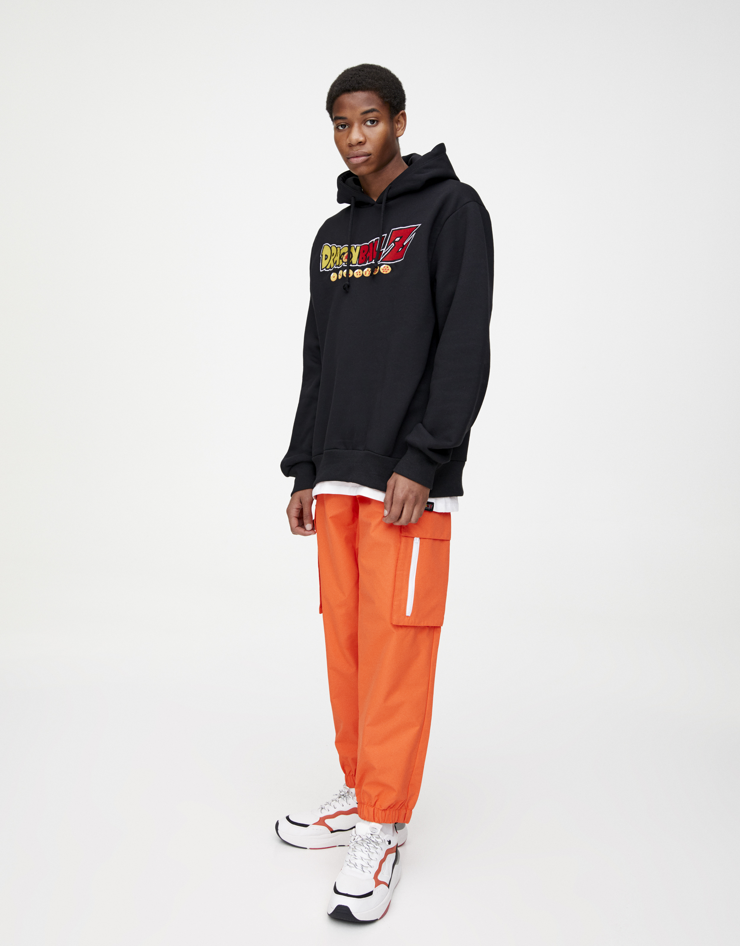 FELPA DRAGON BALL Z - PULL\u0026BEAR