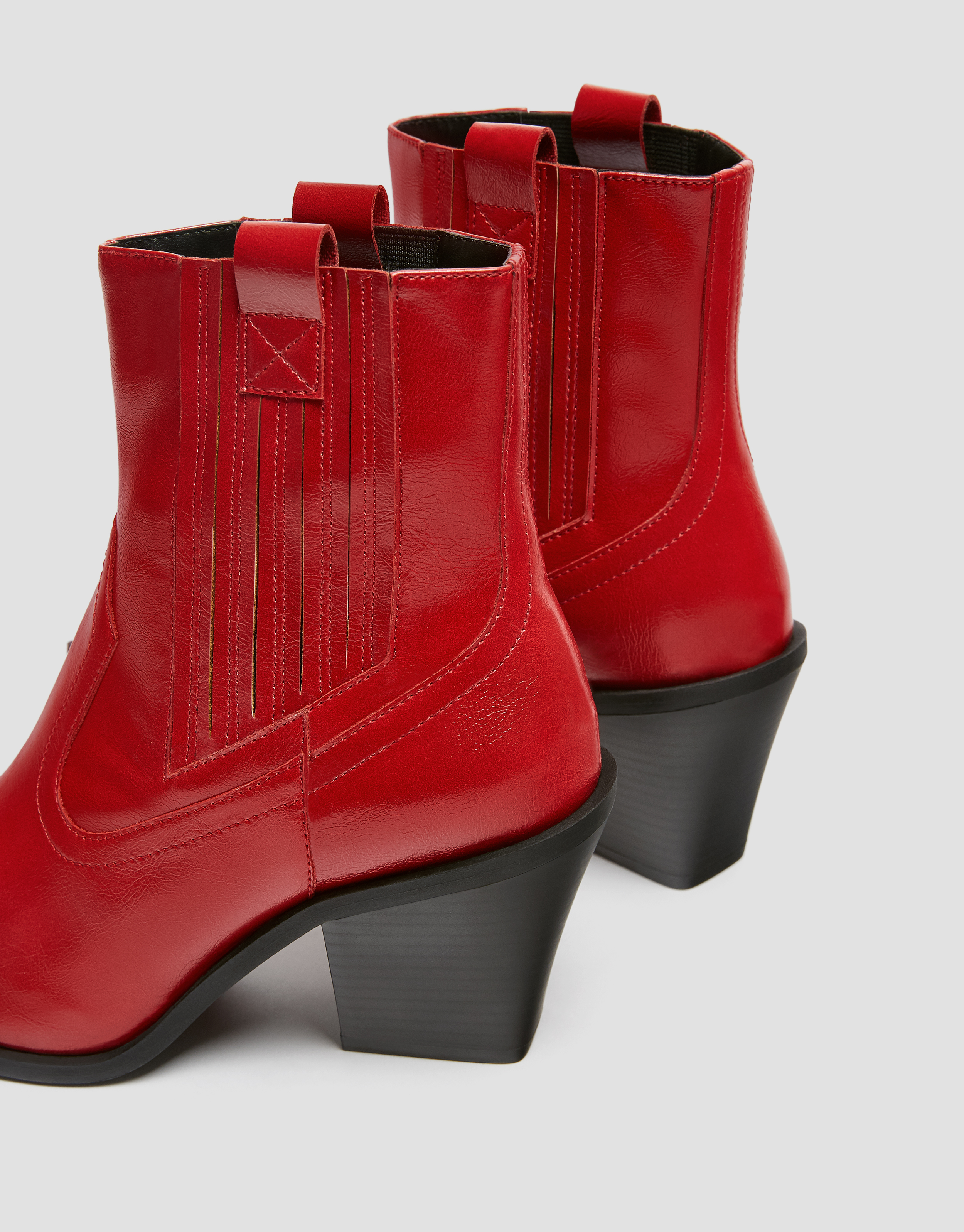 BOTIN PUNTA ANTIK ROJO - PULL\u0026BEAR