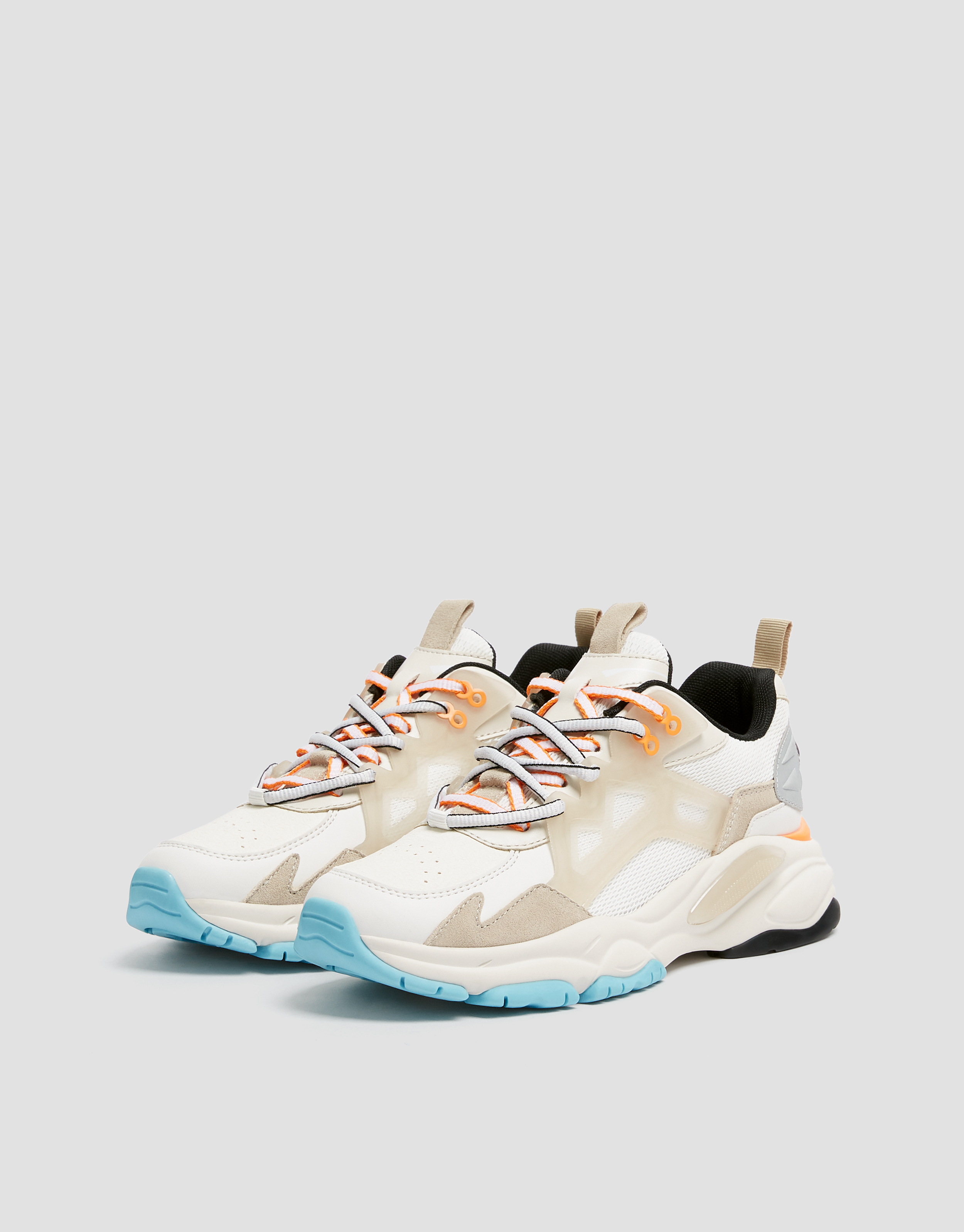 Deportivo Detalle Piezas Pull Bear