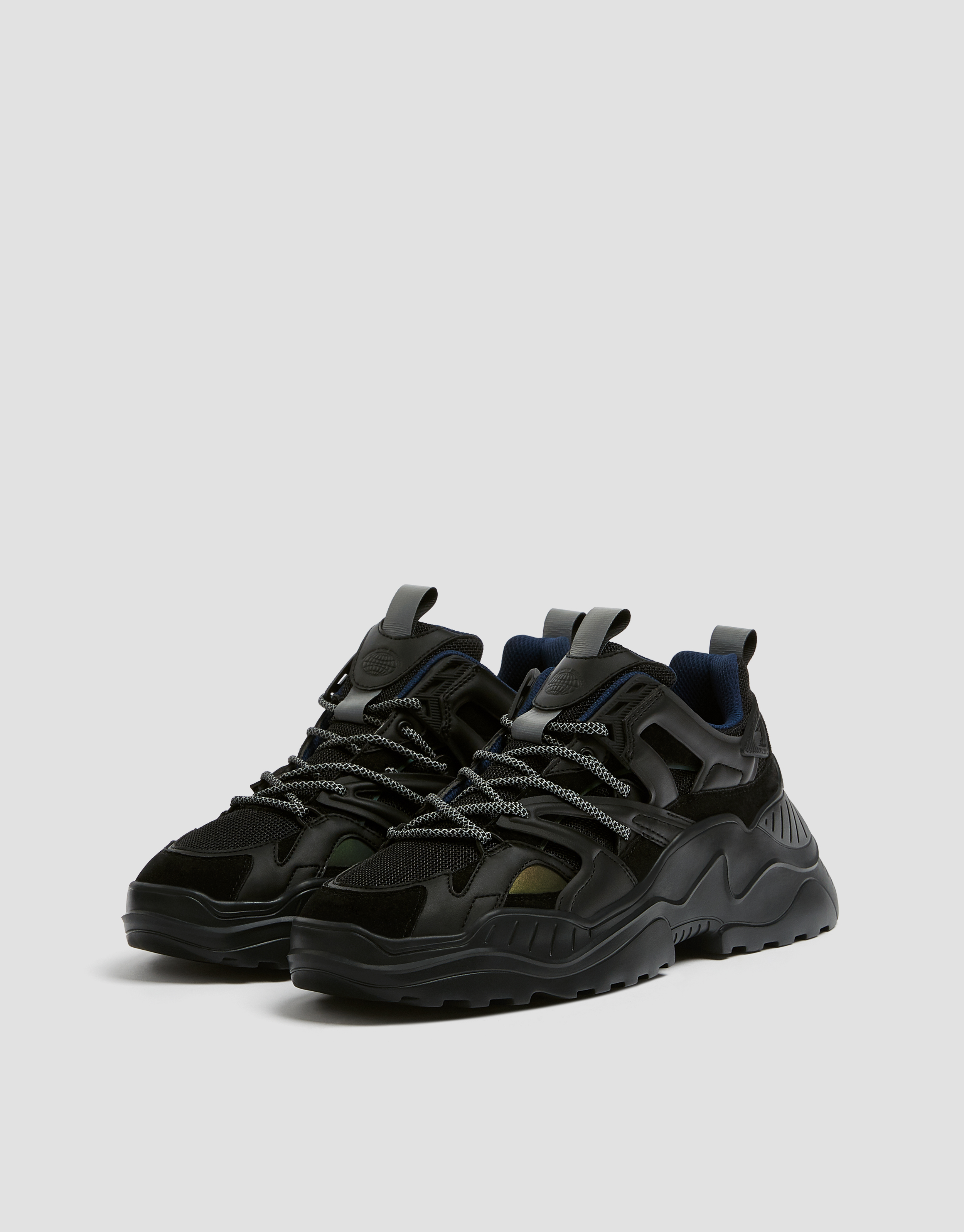 chunky trainers black