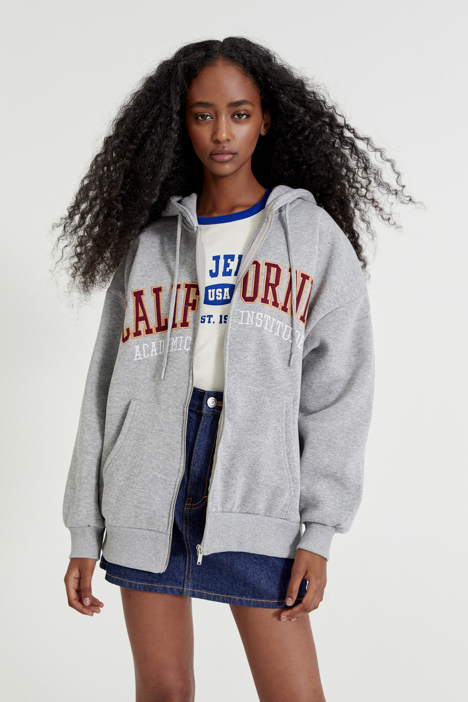 pull and bear zip hoodie