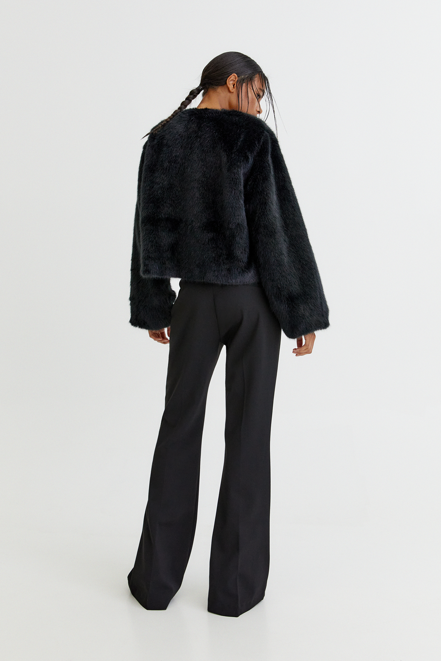pull and bear faux fur jacket