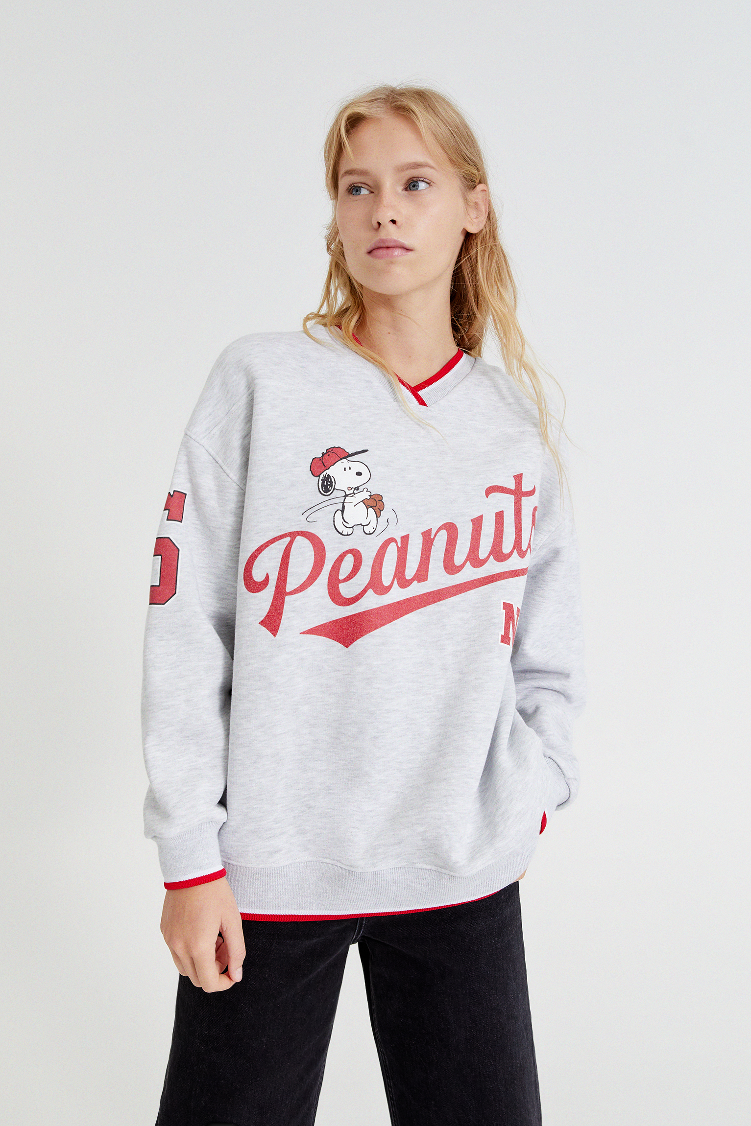 peanuts snoopy sweatshirt