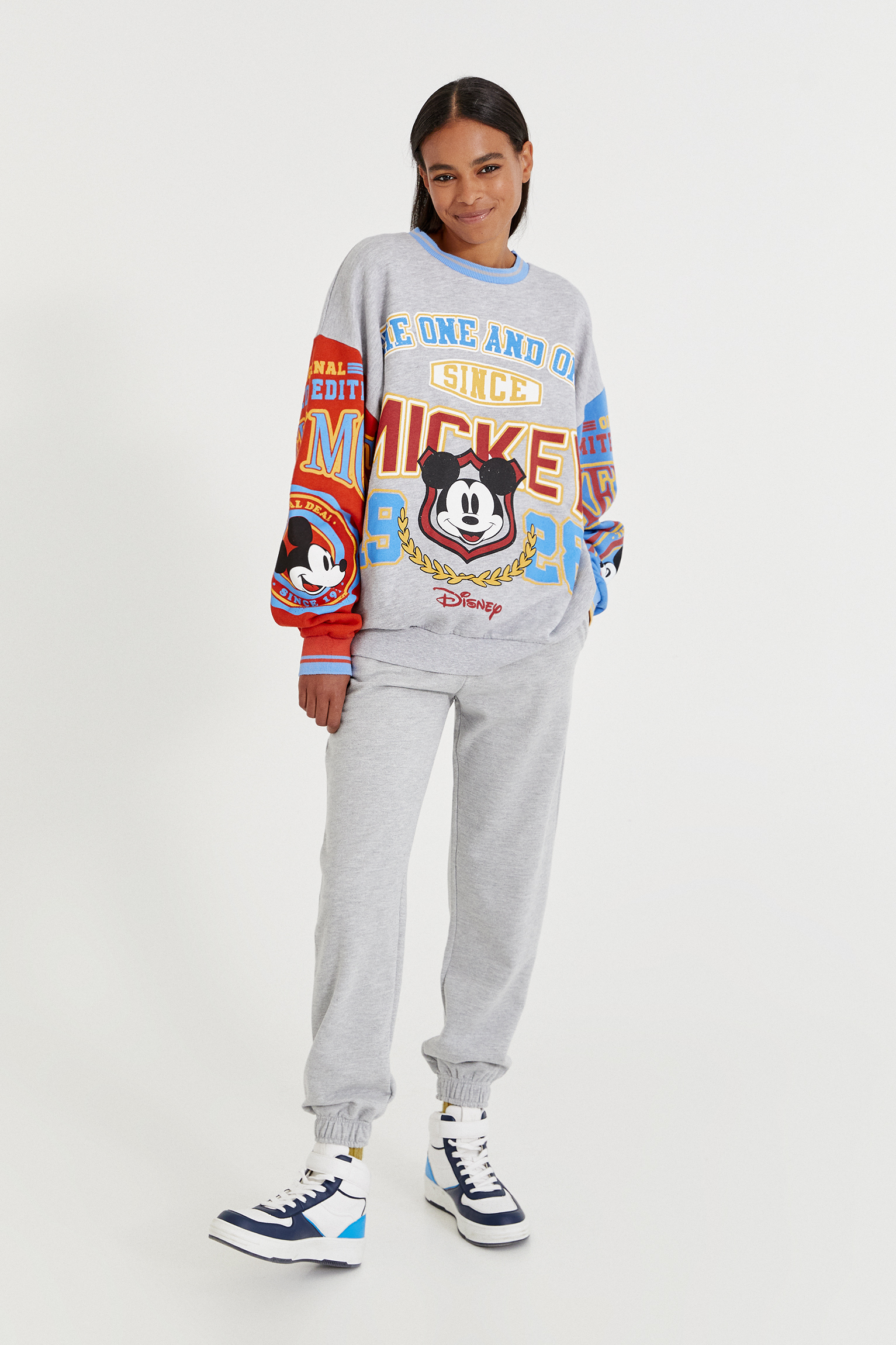 mickey crewneck