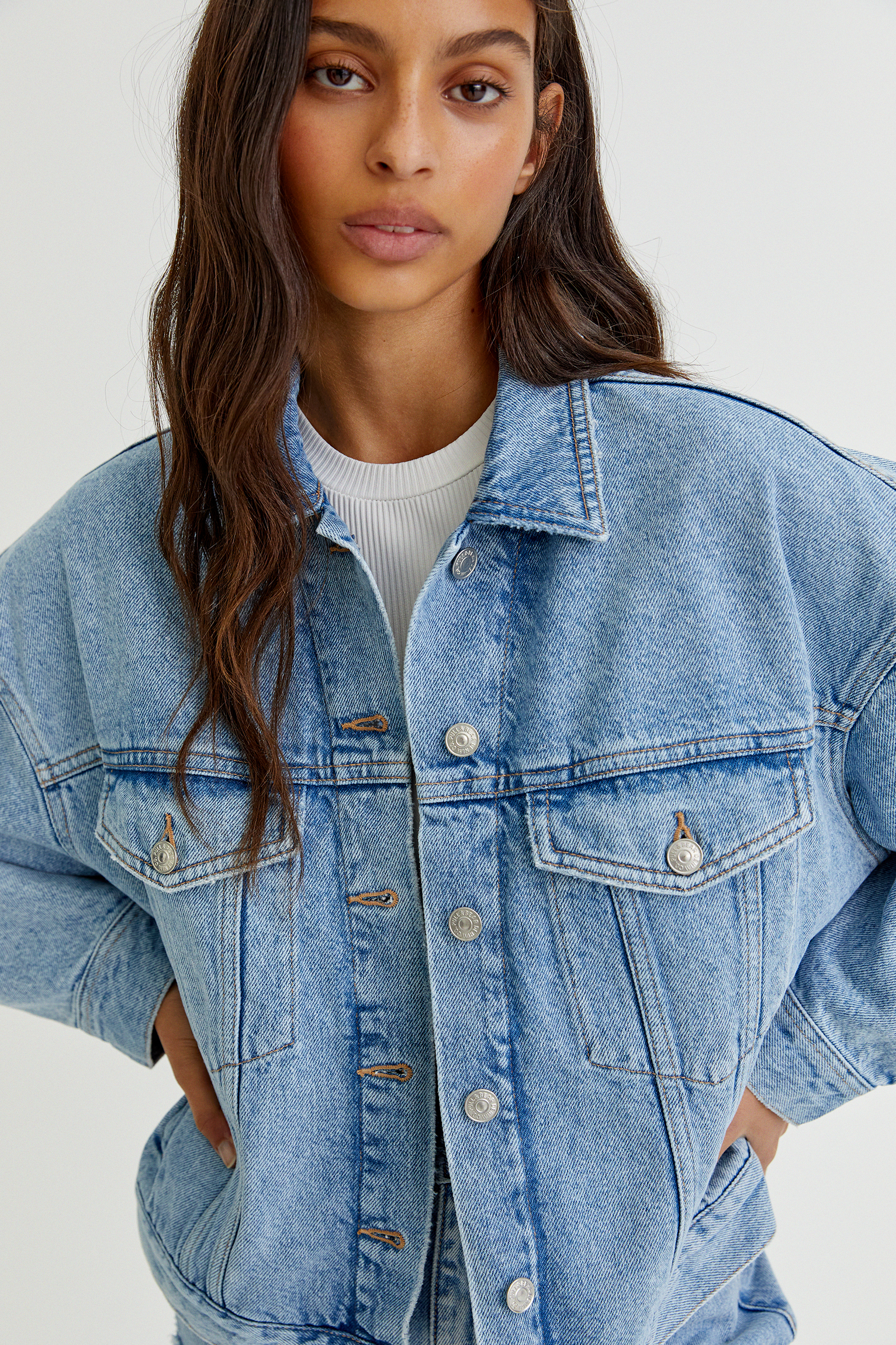 cropped denim jacket pull and bear