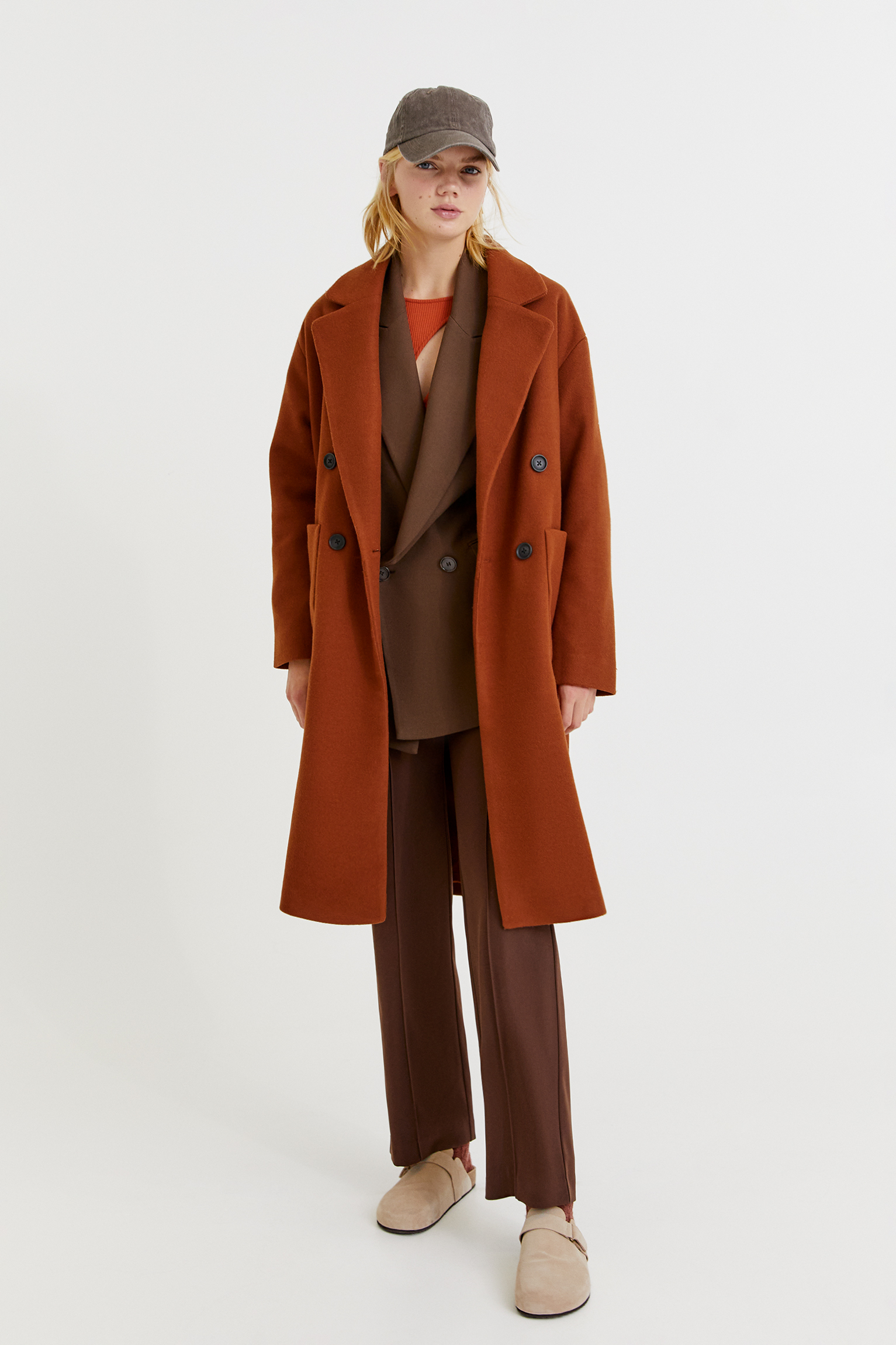 pull and bear trench coat