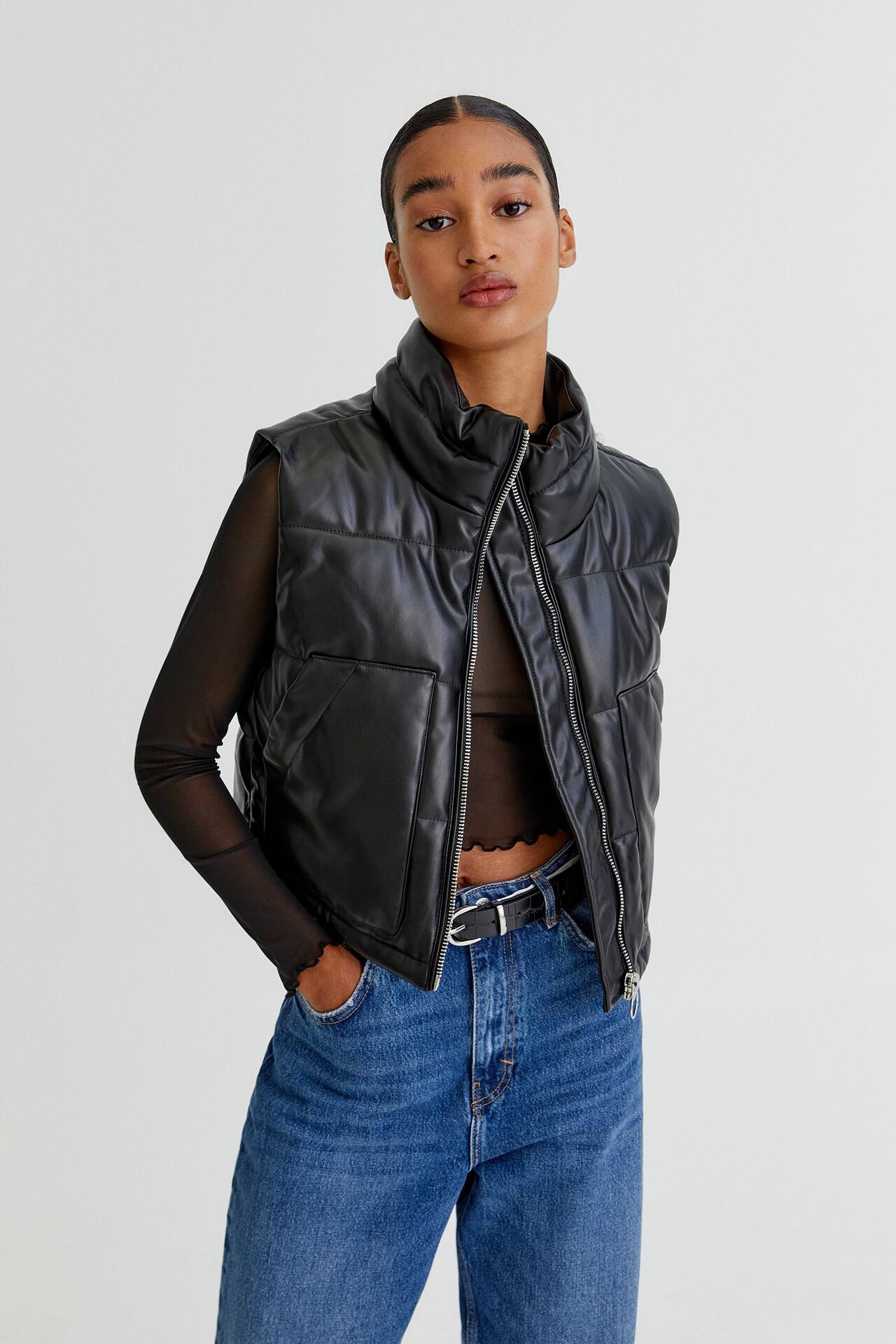 SHORT FAUX LEATHER QUILTED GILET