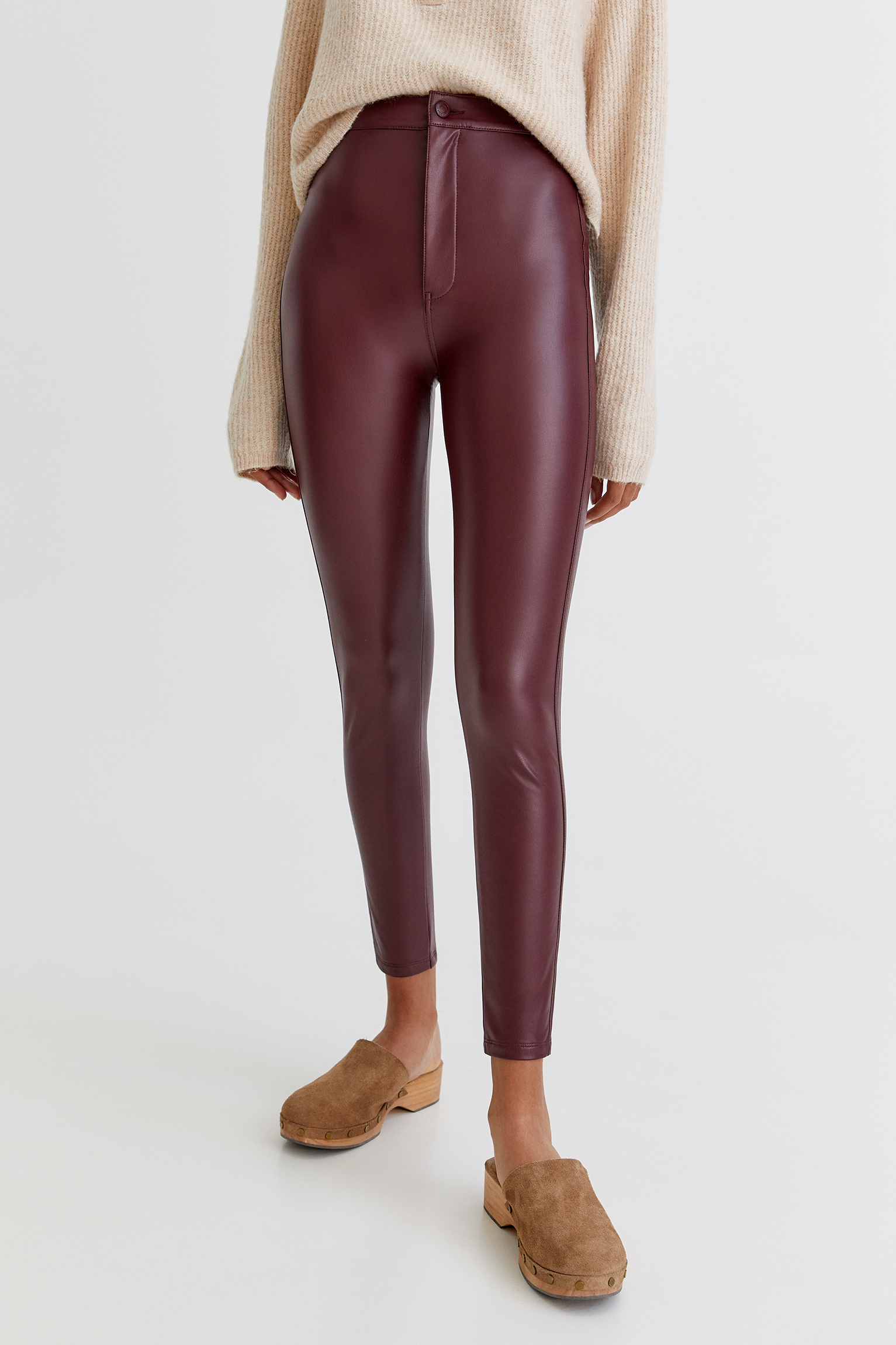 pull and bear leather leggings