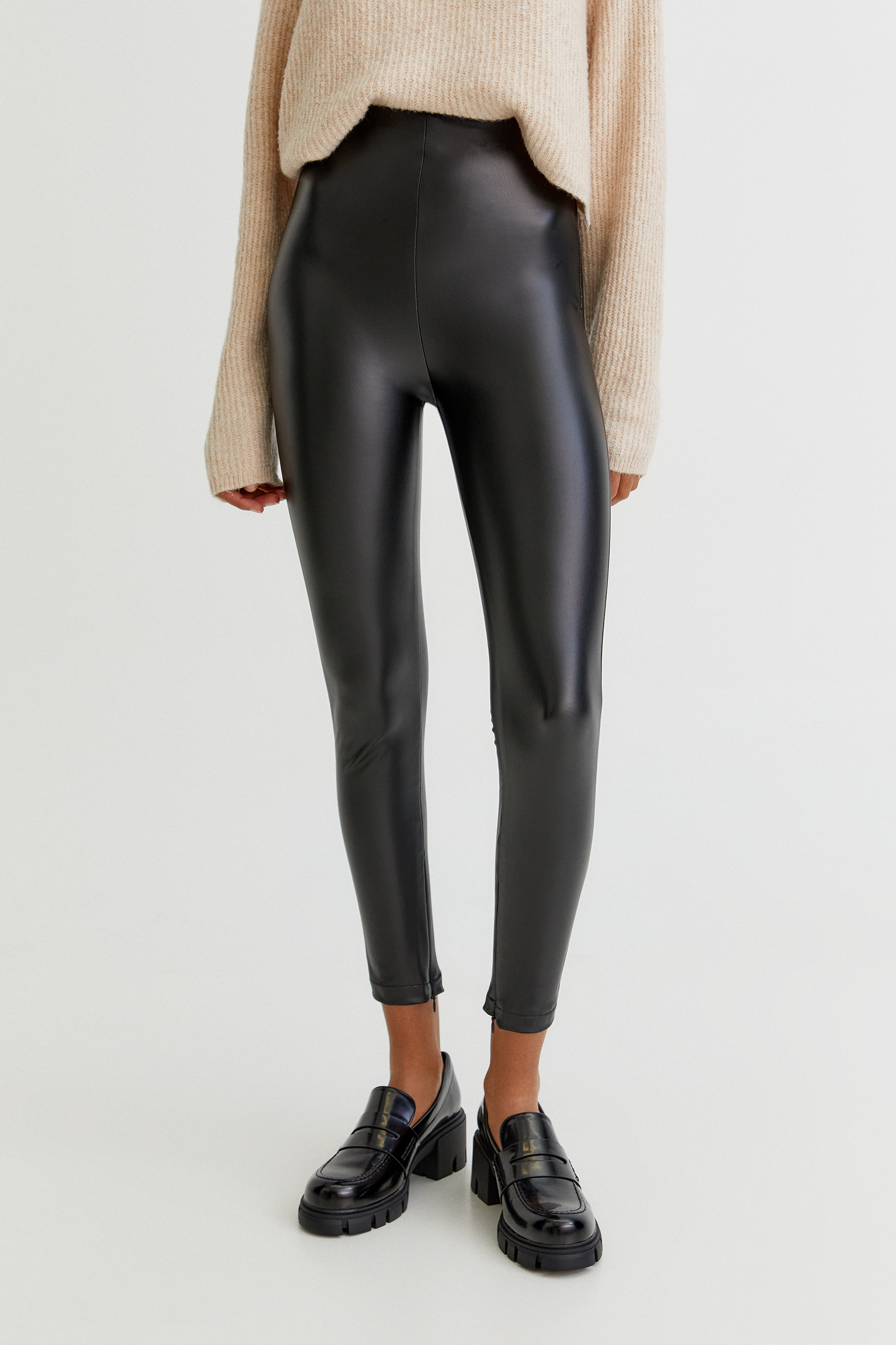 pull and bear leggings