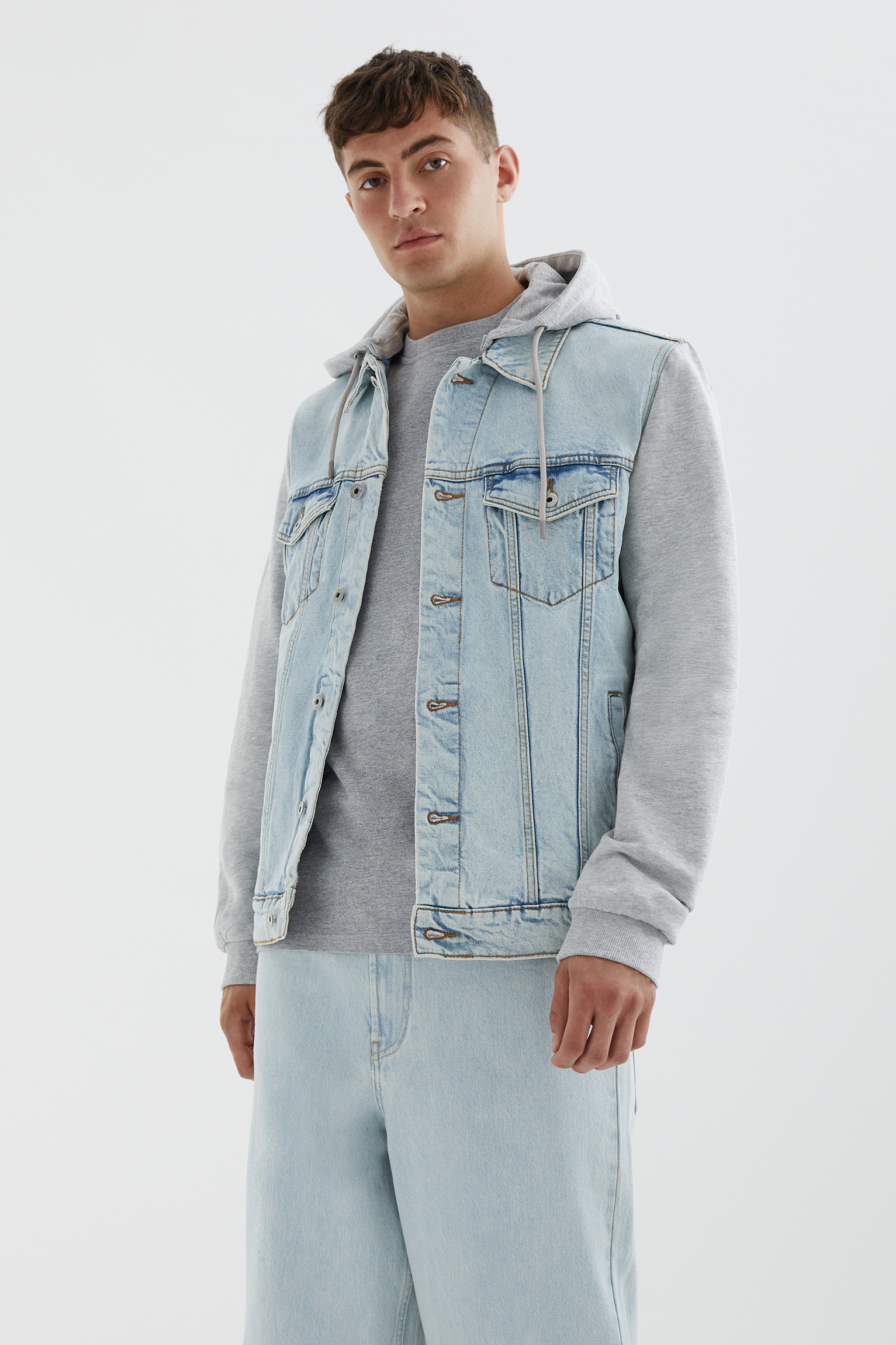 contrast denim jacket