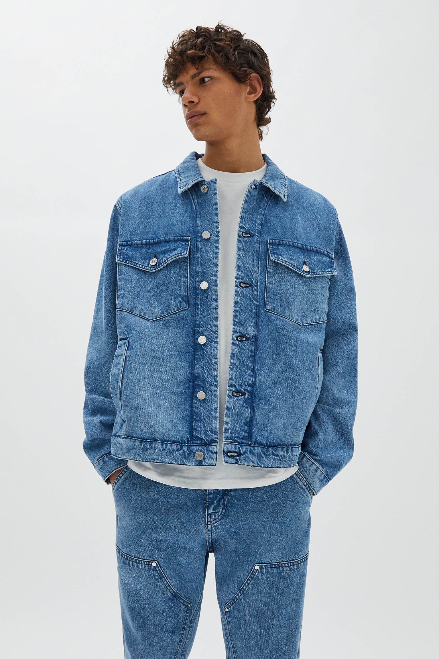 cropped denim jacket pull and bear