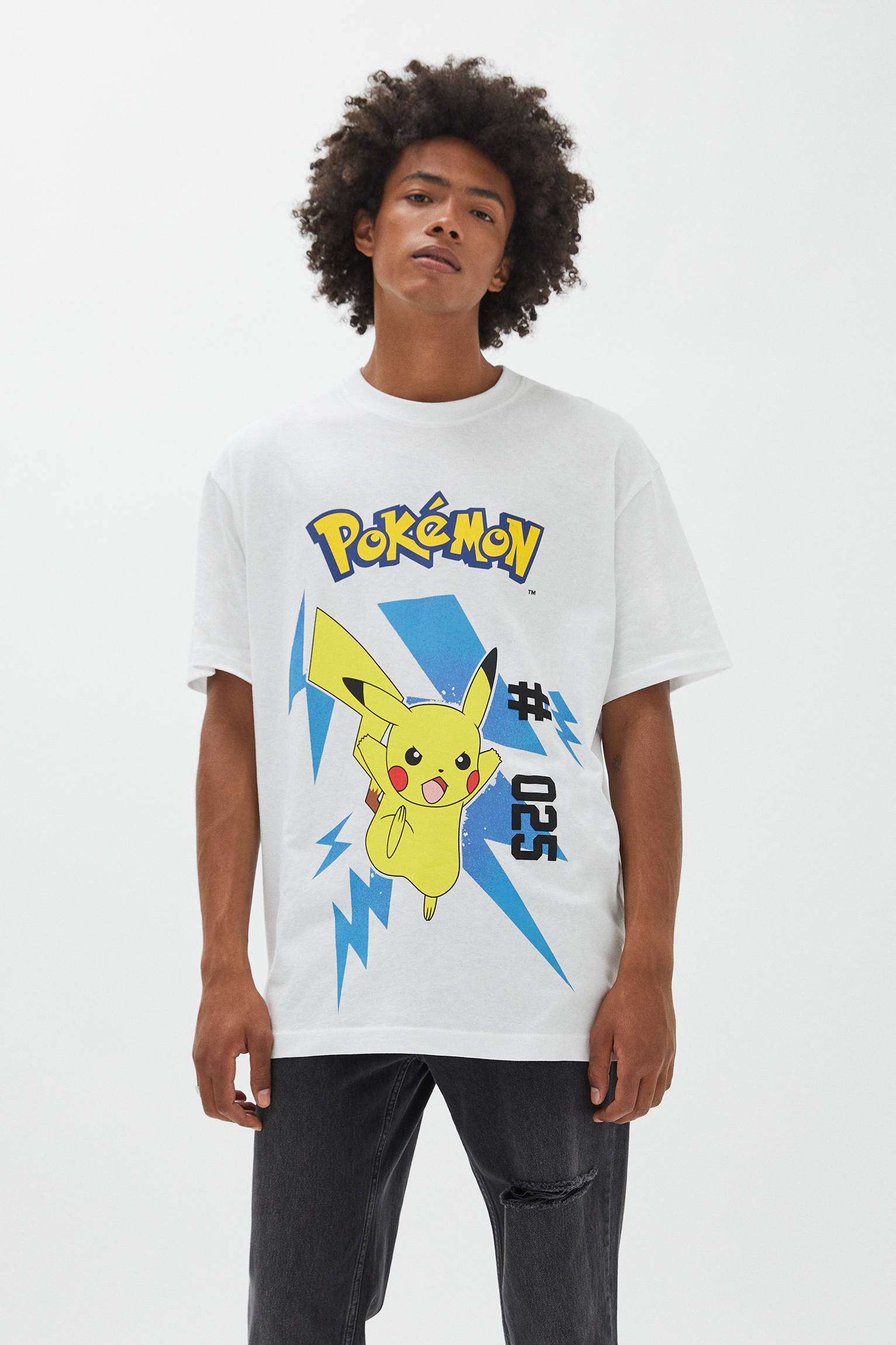 Camiseta pokemon pull and bear Outlet
