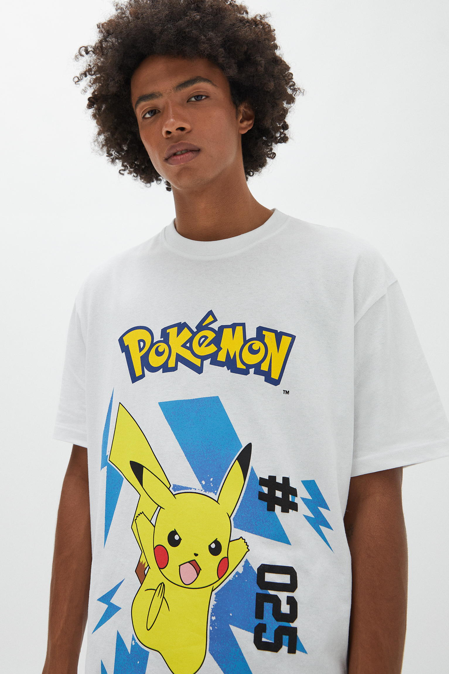 Camiseta pokemon pull and bear Outlet