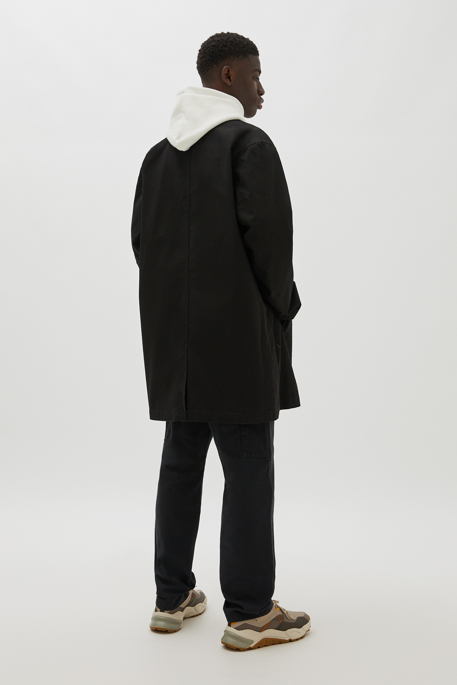 trenchcoat pull and bear