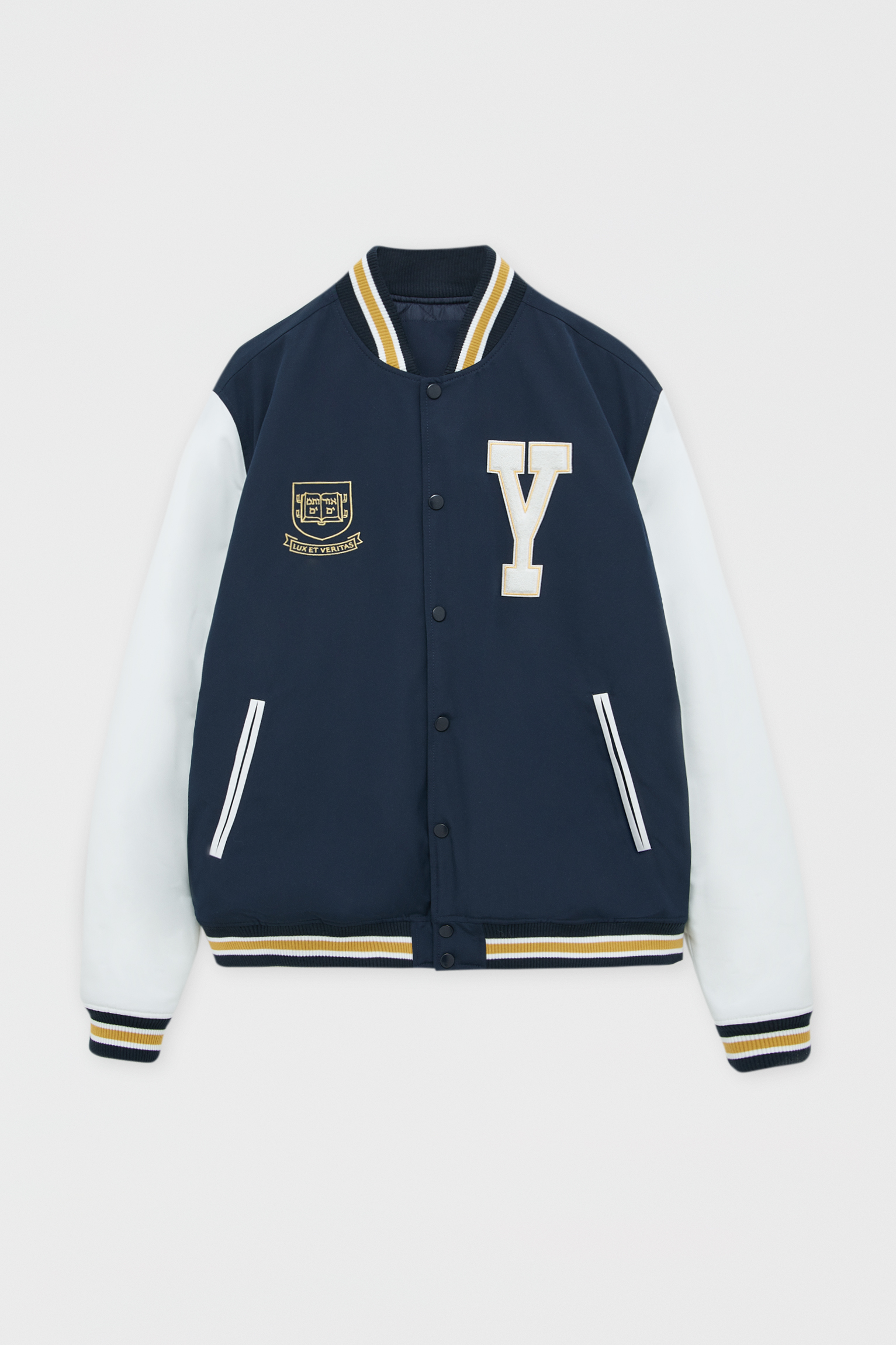 pull and bear black bomber jacket