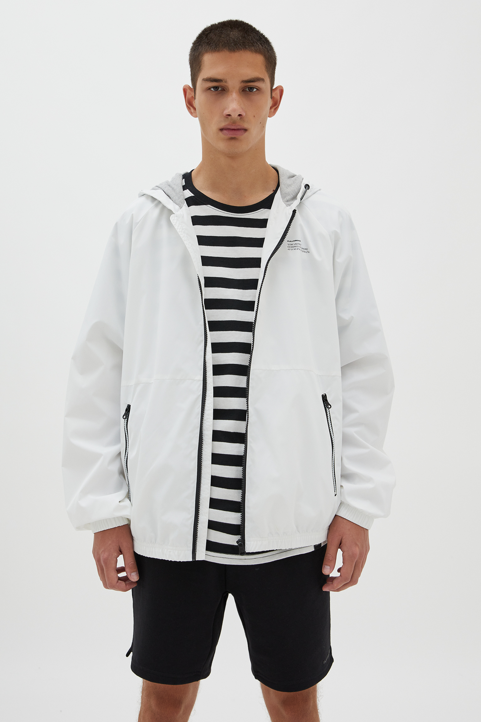 pull and bear raincoat