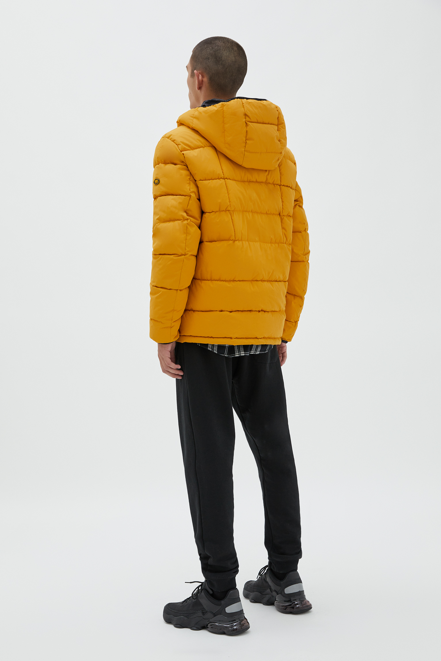 pull and bear lightweight jacket