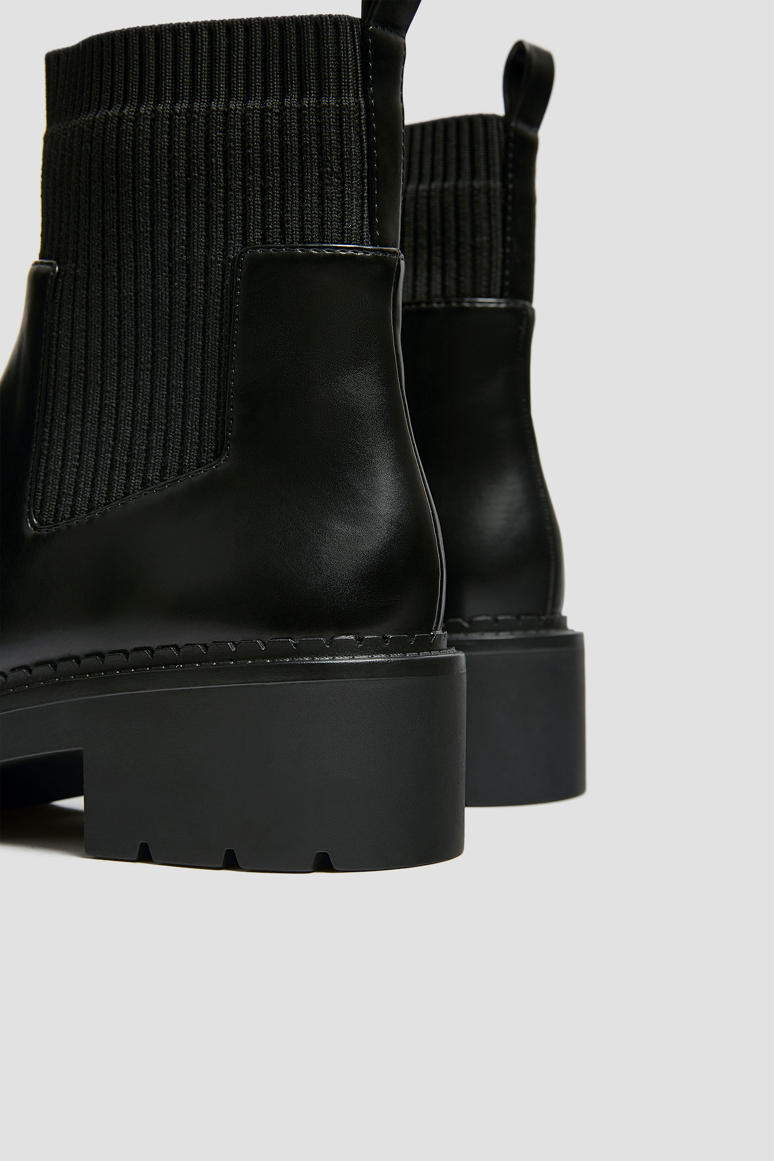 pull and bear sock boots