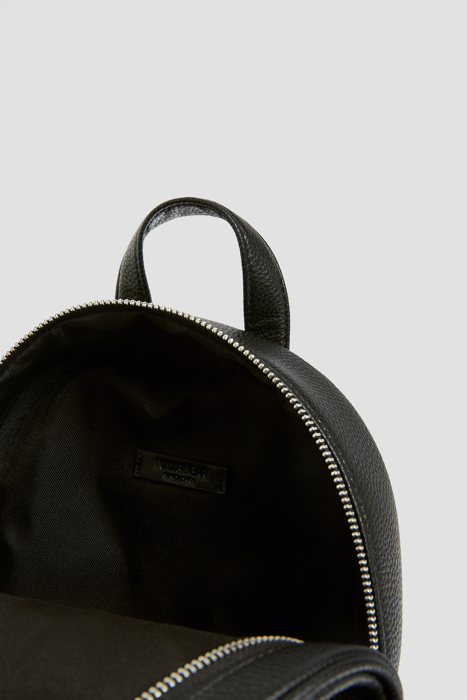 pull and bear black backpack