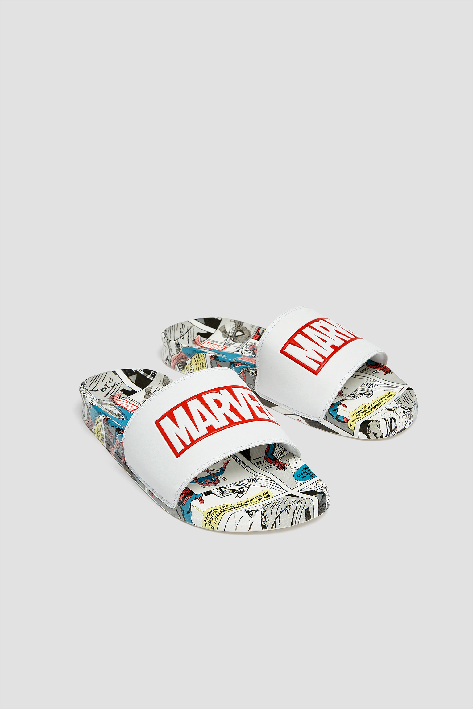 Sandalia pala Marvel - PULL\u0026BEAR