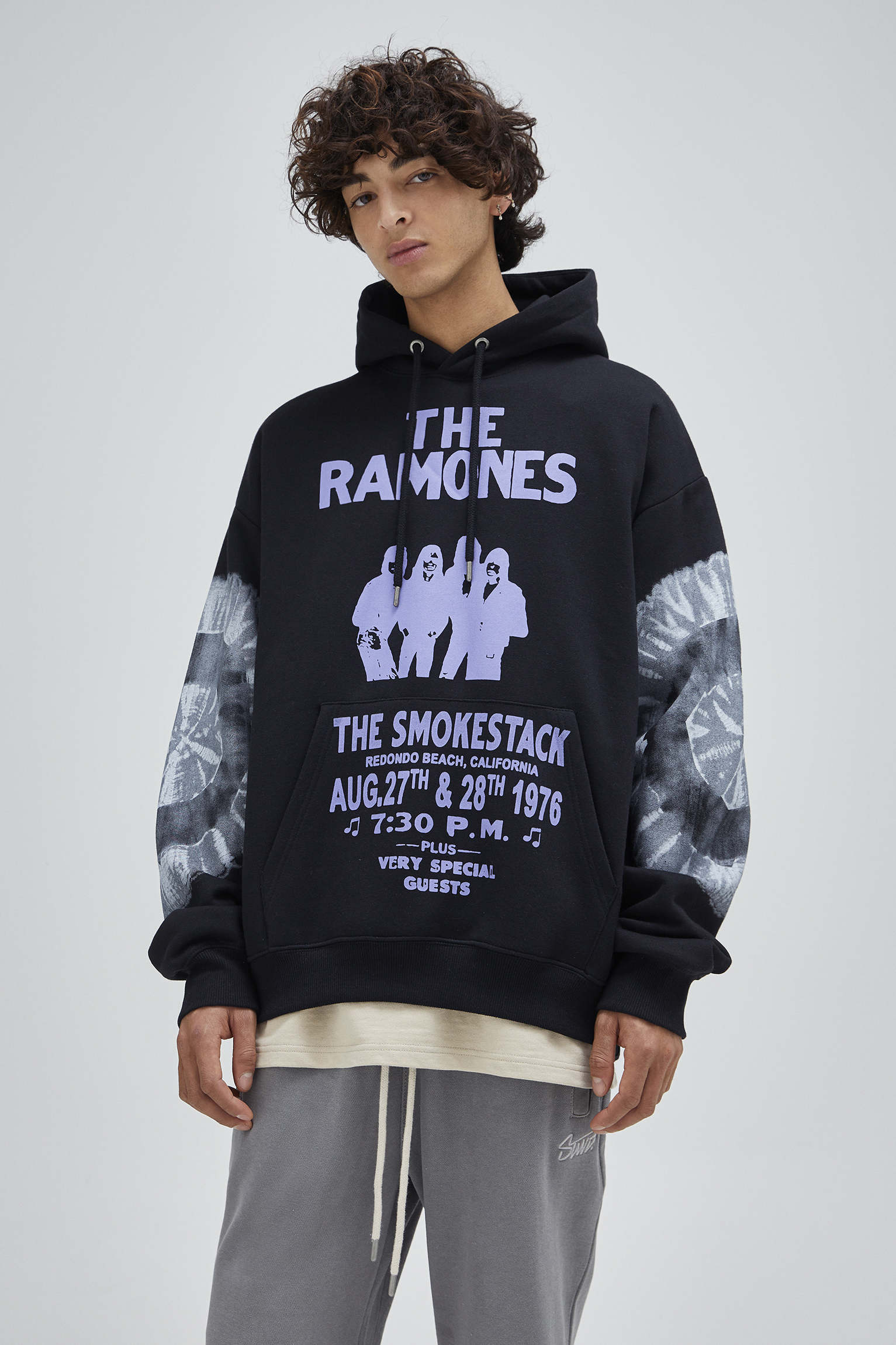 Sudadera ramones pull and bear Clearance