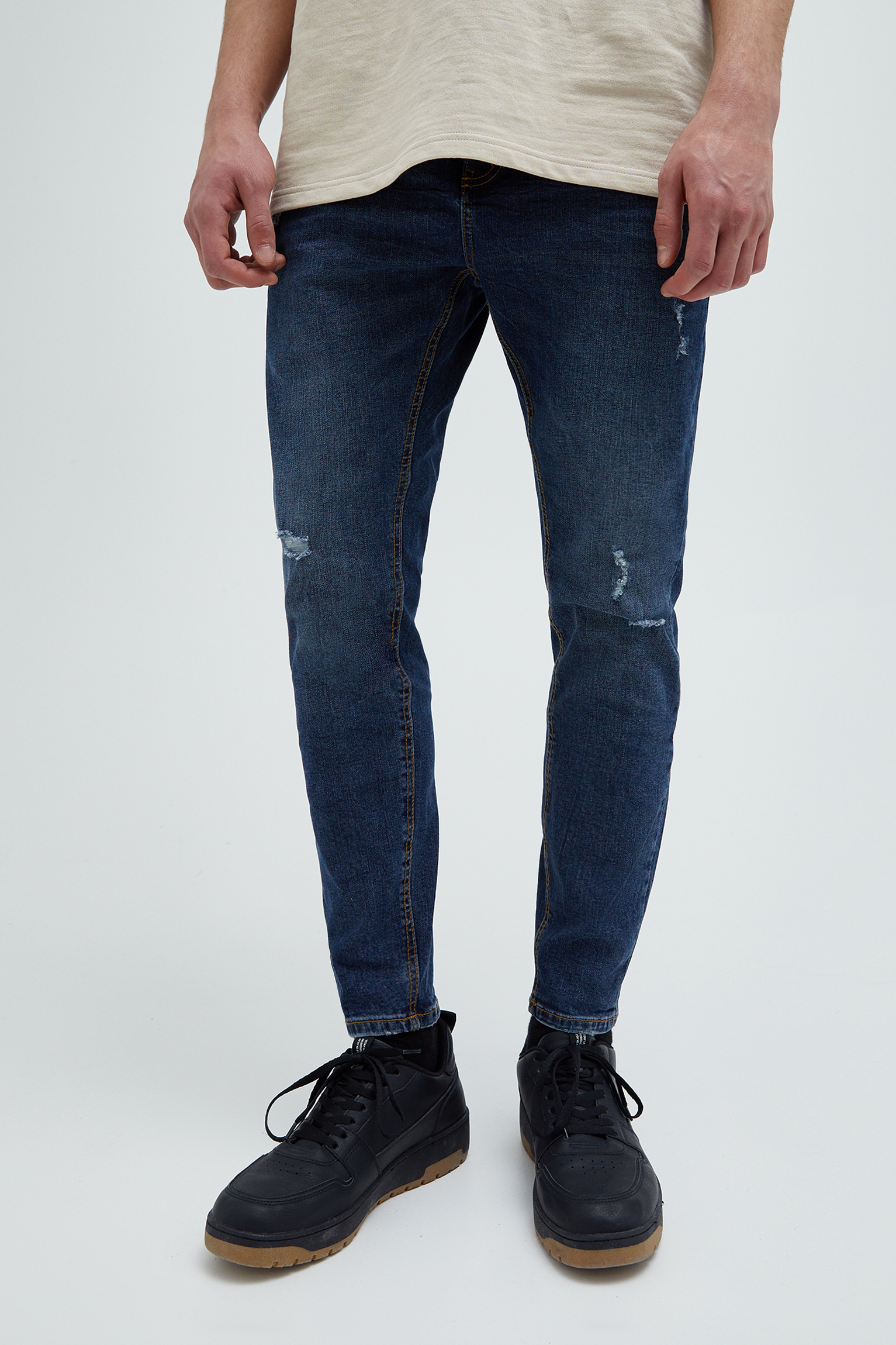 carrot jeans pull and bear
